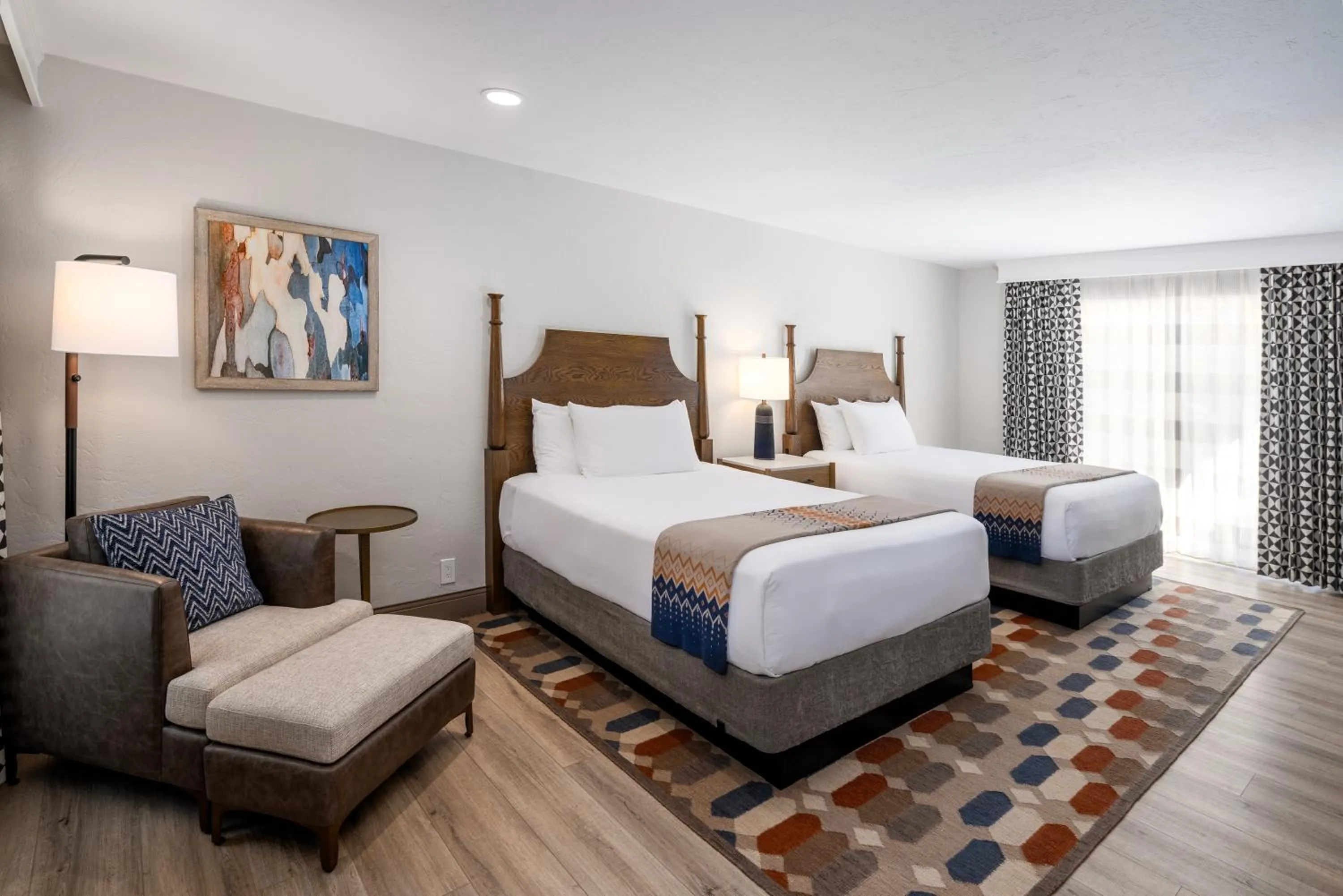 Garden 2 Queens in The Wigwam