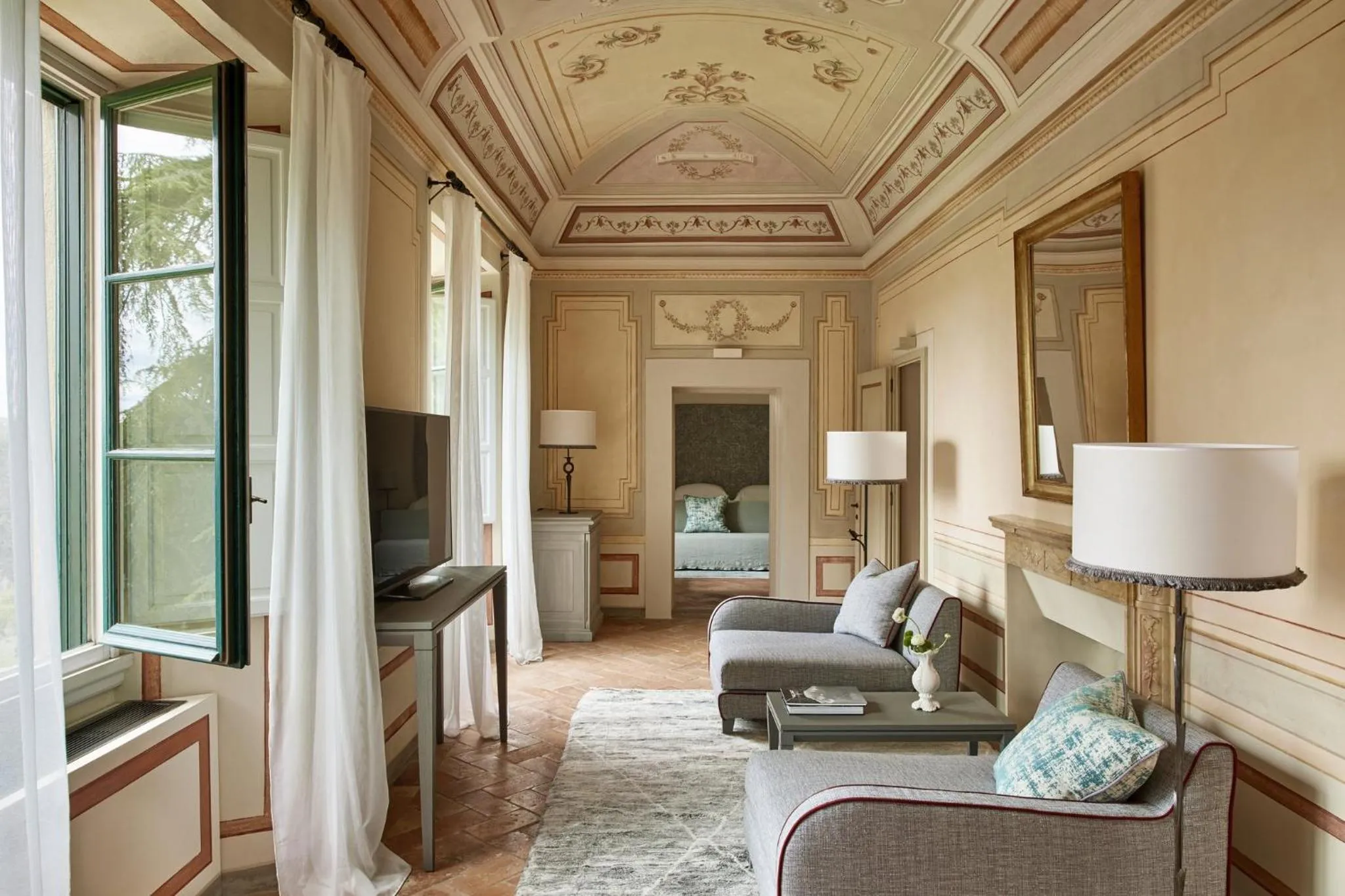 Deluxe Suite - single occupancy in COMO Castello Del Nero