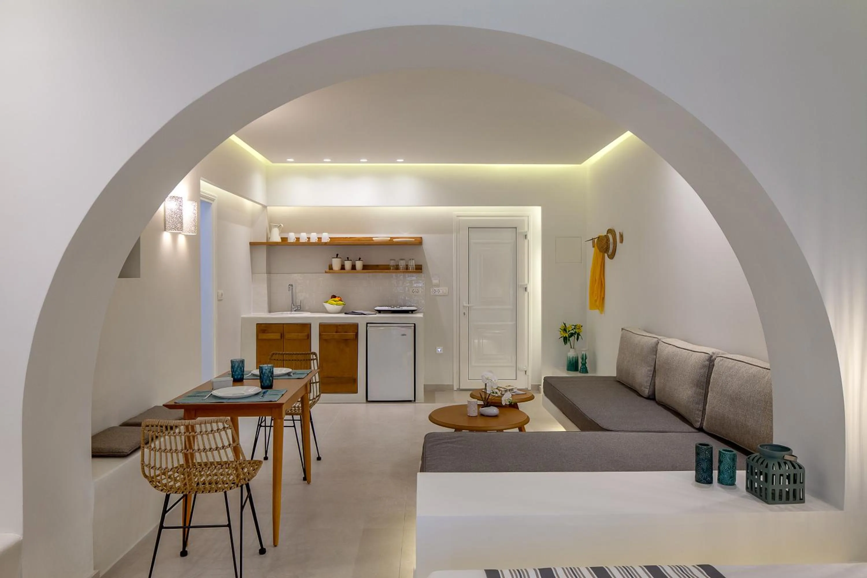 Studio (3 Adults) in Margarenia