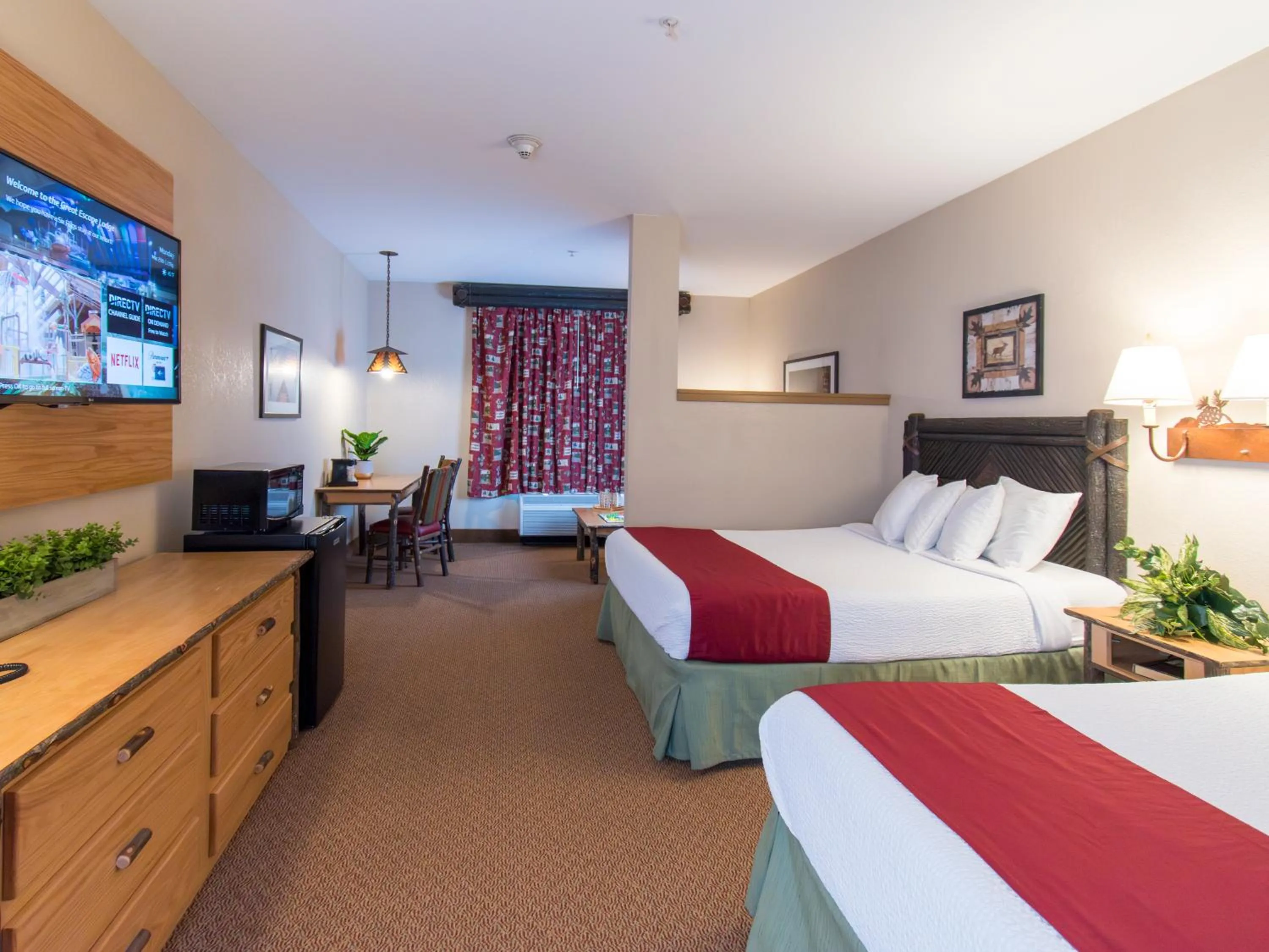 Room with Indoor Waterpark in Six Flags Great Escape Lodge & Indoor Waterpark