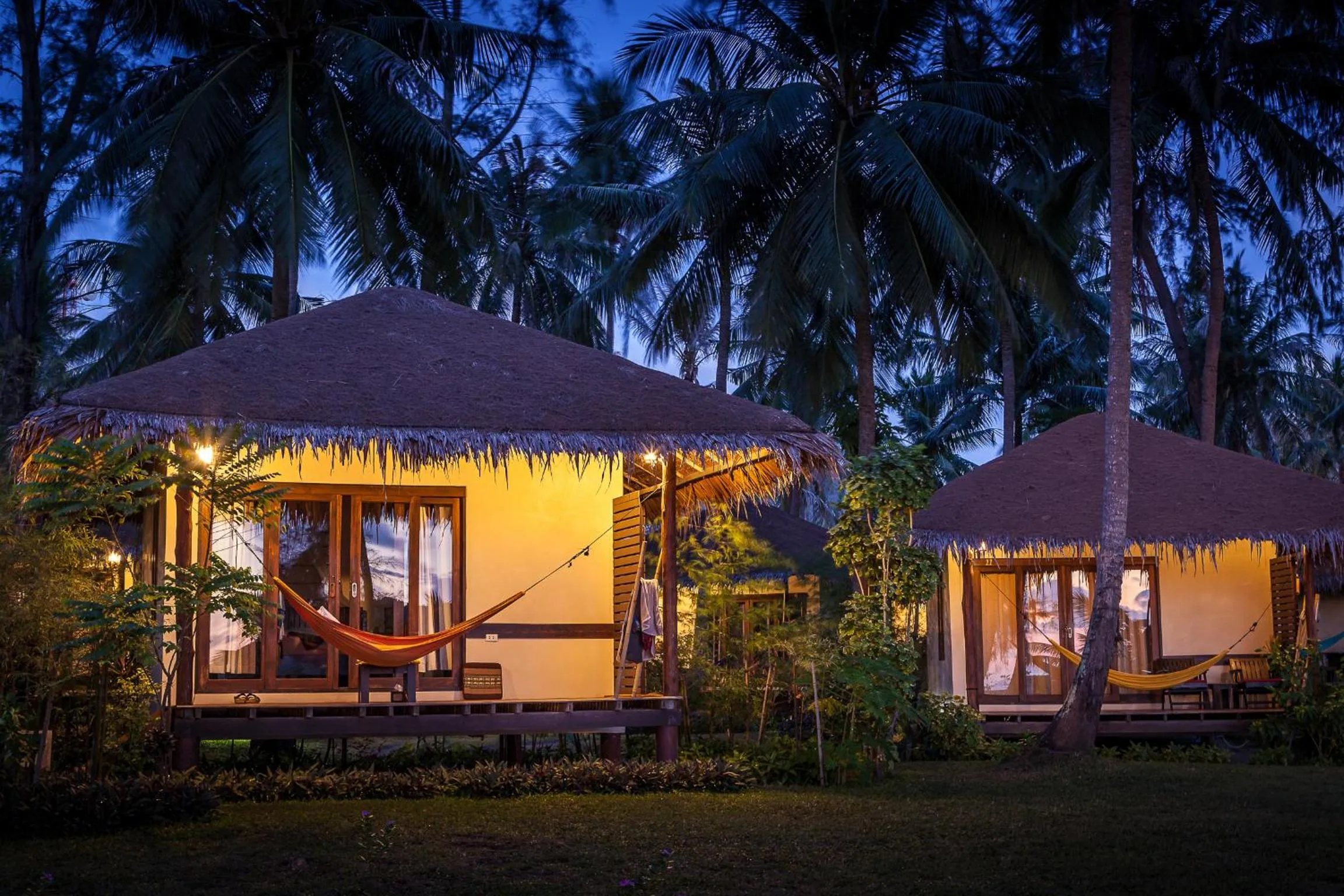 Front Garden Bungalow  in Baan Manali Resort