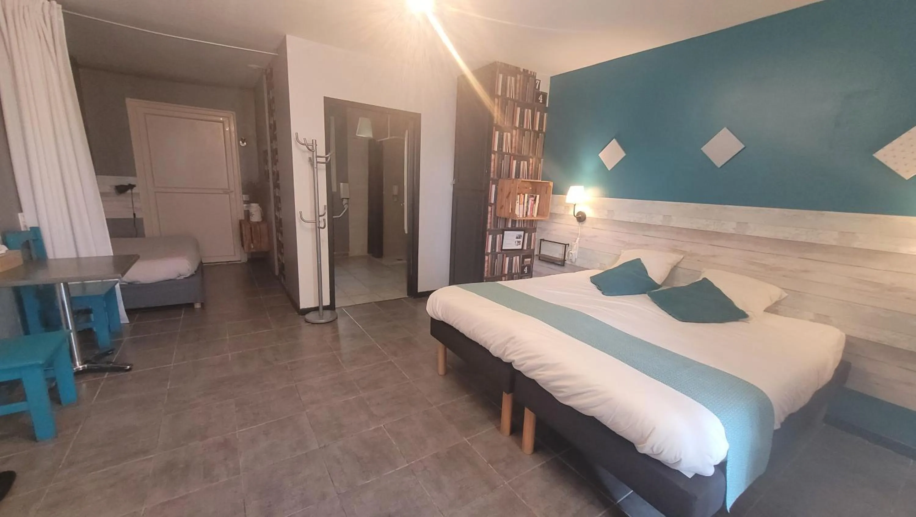 Superior Double or Twin Room with Terrace in Hotel La Peyrade