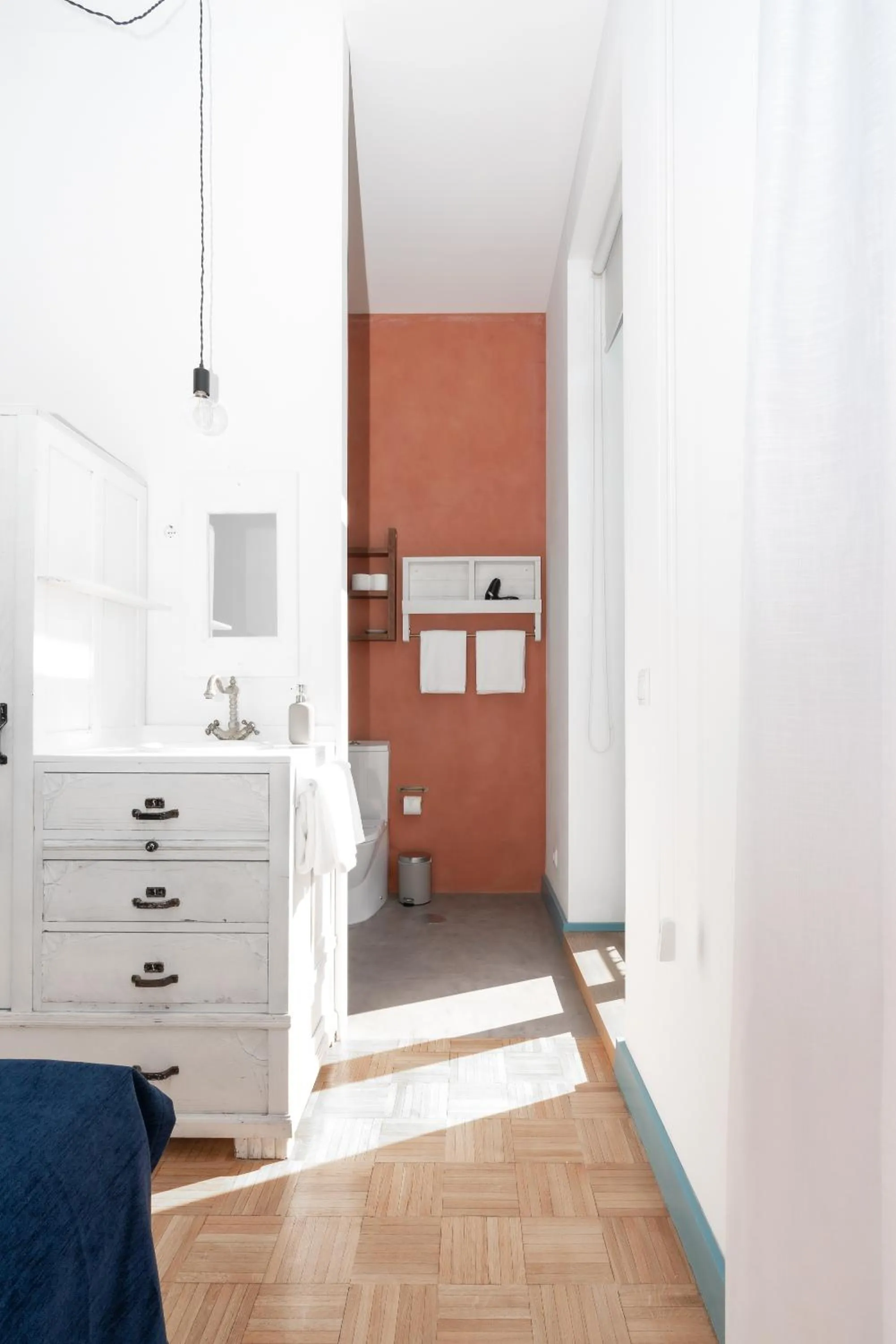 Deluxe Double or Twin Room with River View - single occupancy in Des Arts