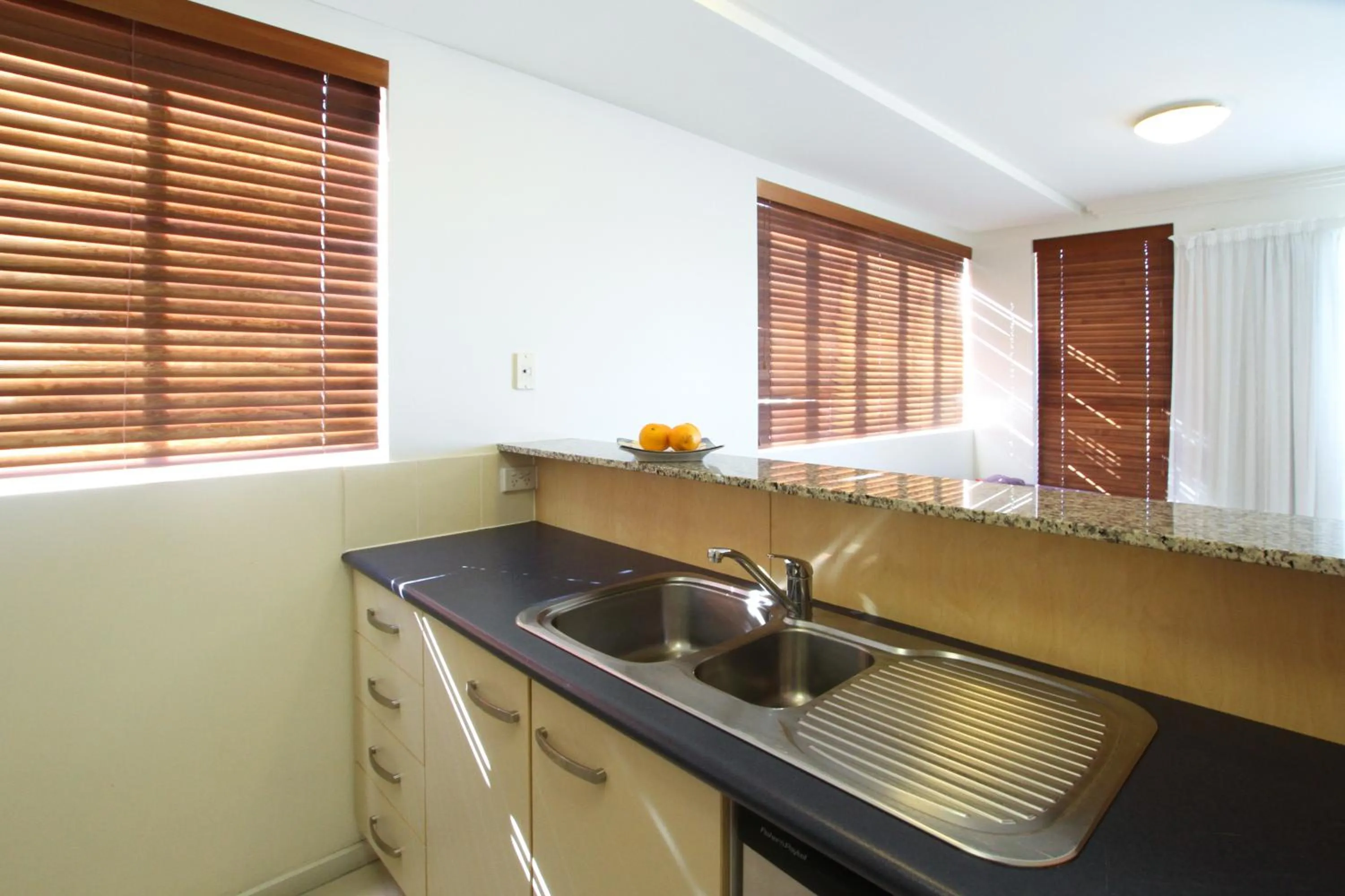 One-Bedroom Apartment in Caloundra Central Apartment Hotel Official
