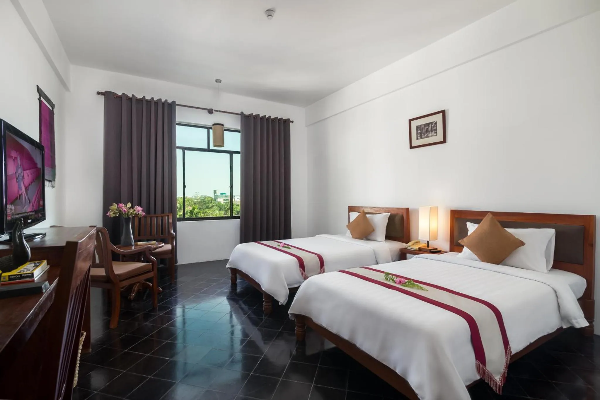 Deluxe Twin Room in Kingdom Angkor Hotel