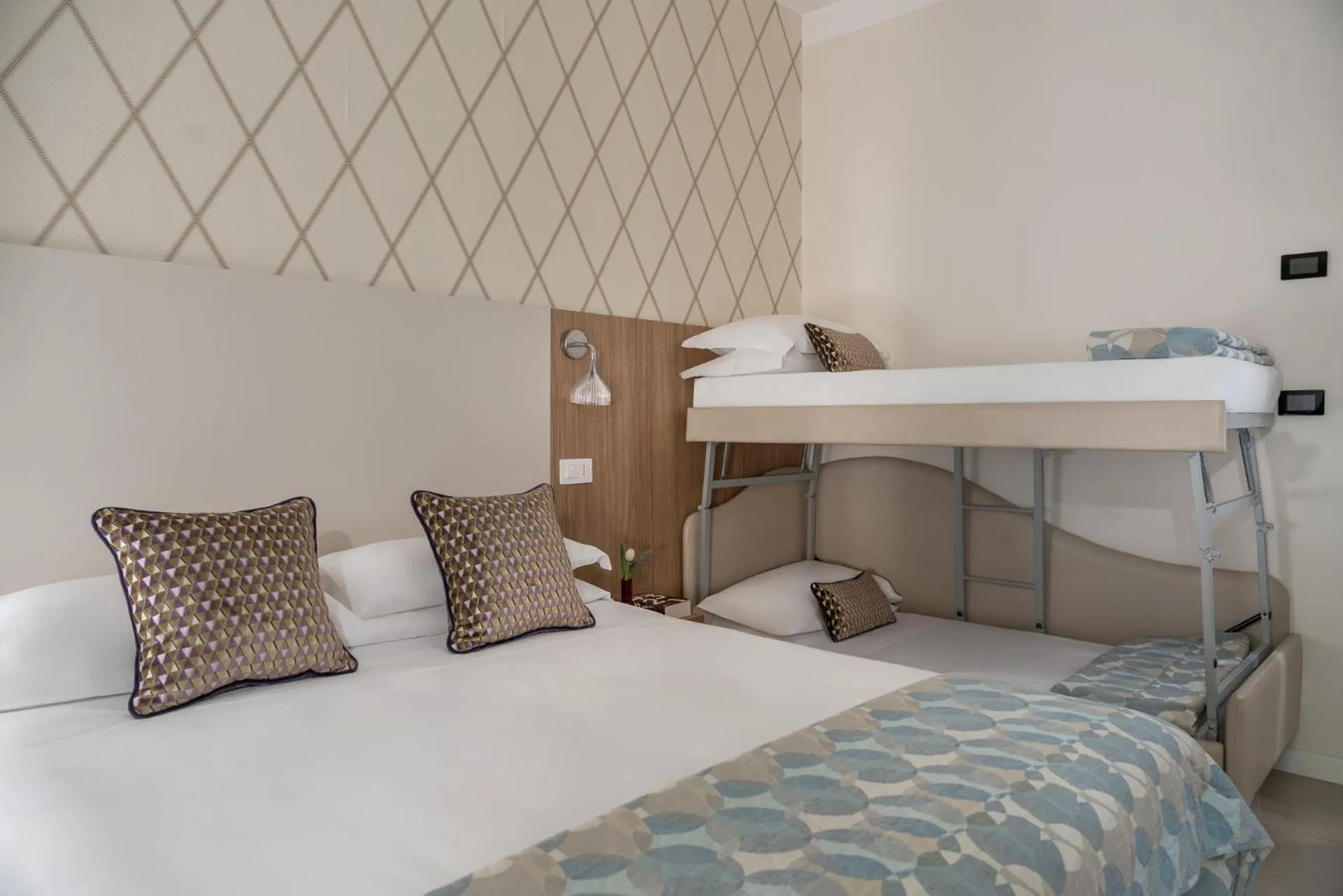 Quadruple Room in Hotel Calypso- Rimini Marina Centro