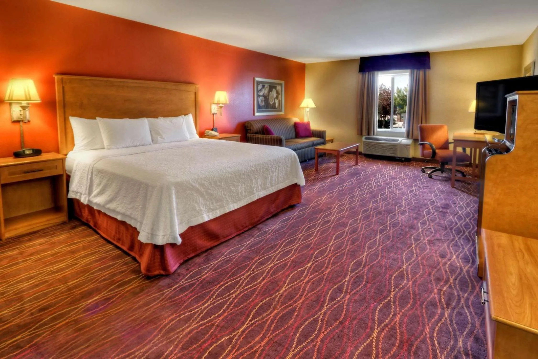 King Room with Whirlpool - Non-Smoking in Hampton Inn Twin Falls