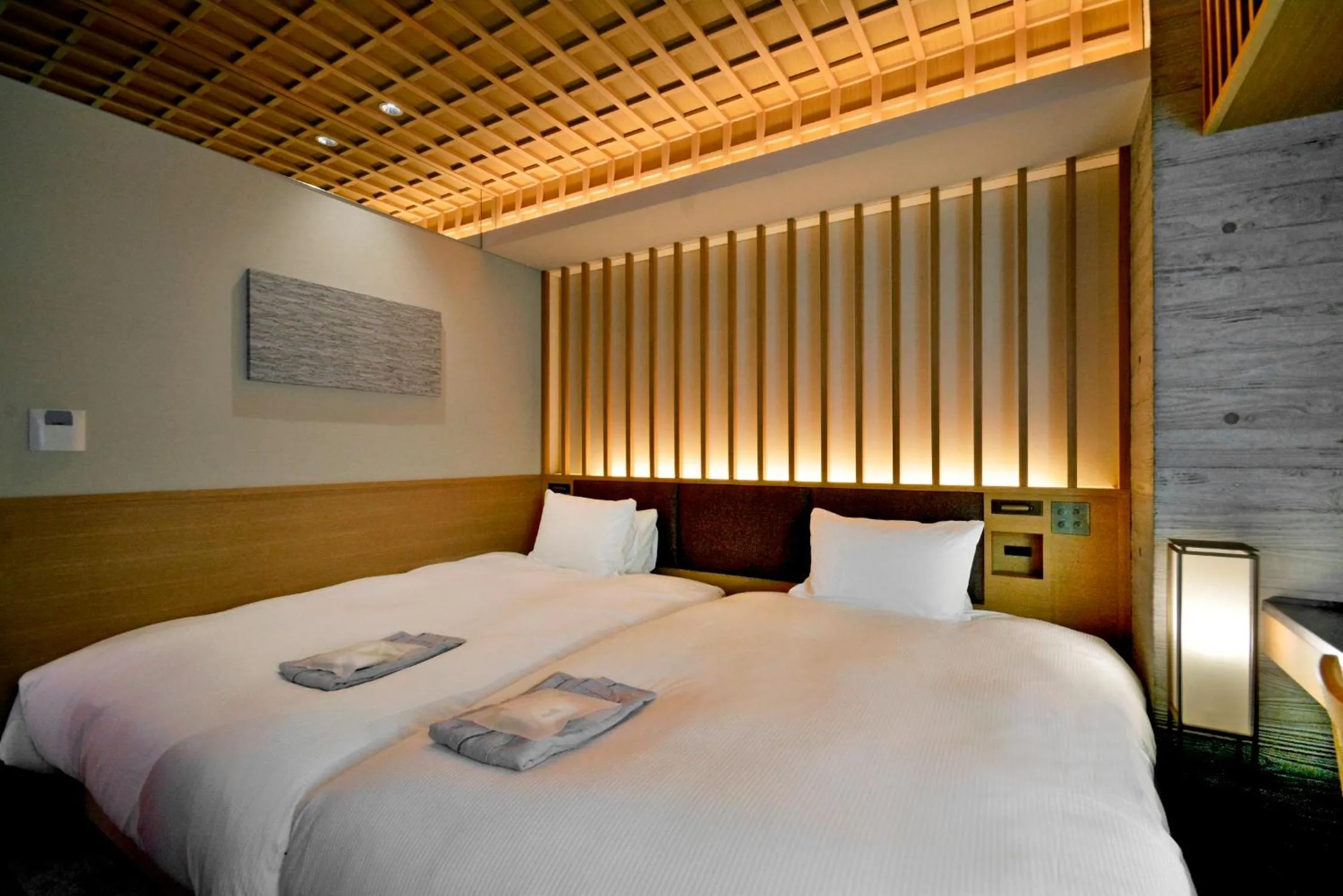 Superior Twin Room - Non-Smoking in HOTEL HILLARYS Akasaka