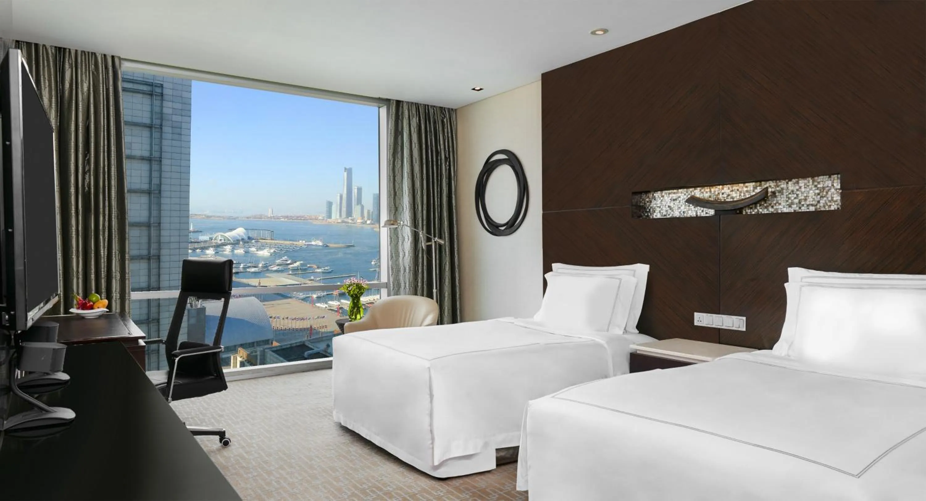 Deluxe Twin Room with Ocean View inclusive First Round Mini Bar   in InterContinental Qingdao by IHG l Inside the Olympic Sailing Center l May Fourth Square