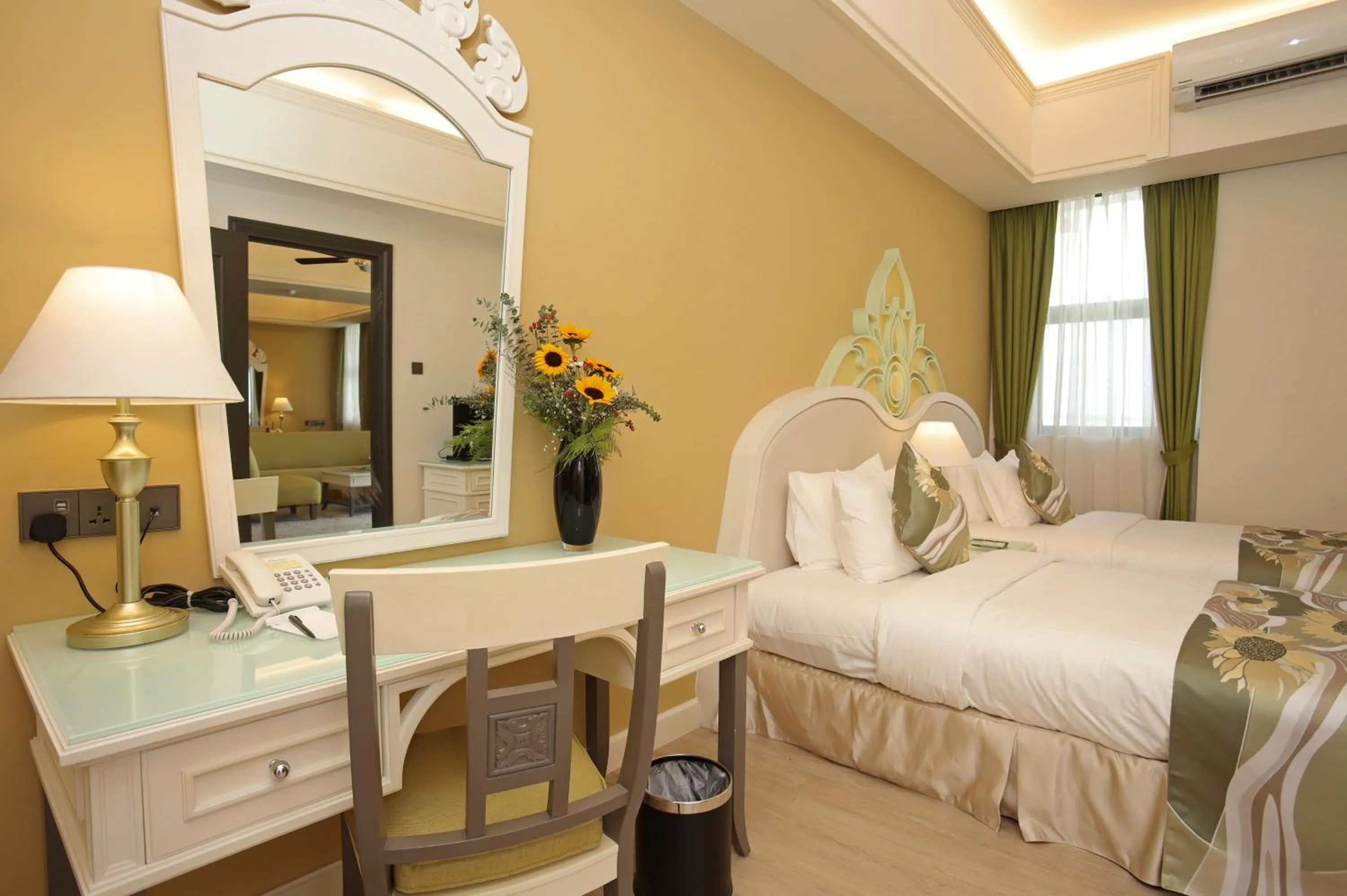 Two-Bedrooms Executive in Himawari Hotel Apartments