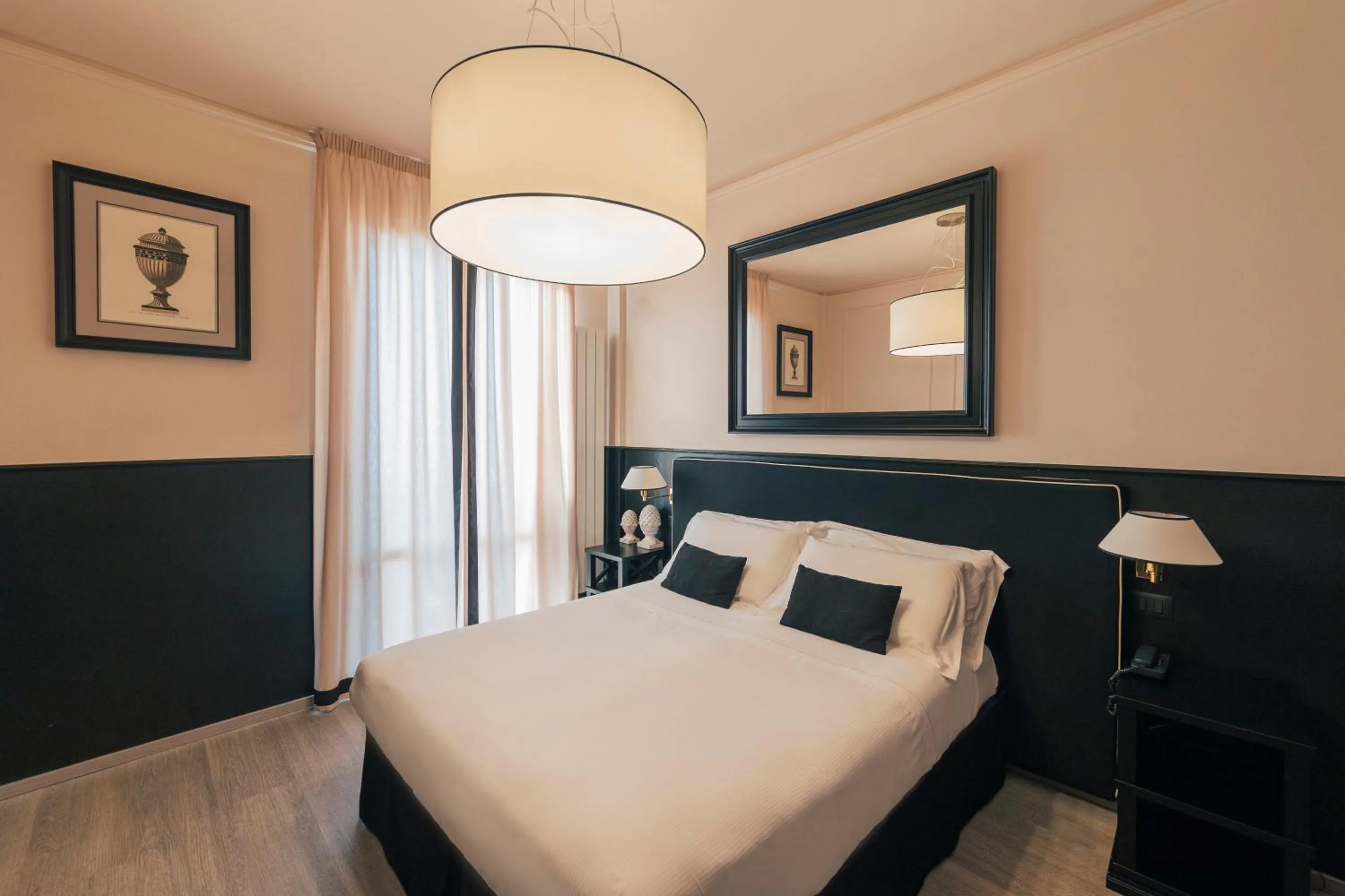 Deluxe Double or Twin Room in Hotel San Luca