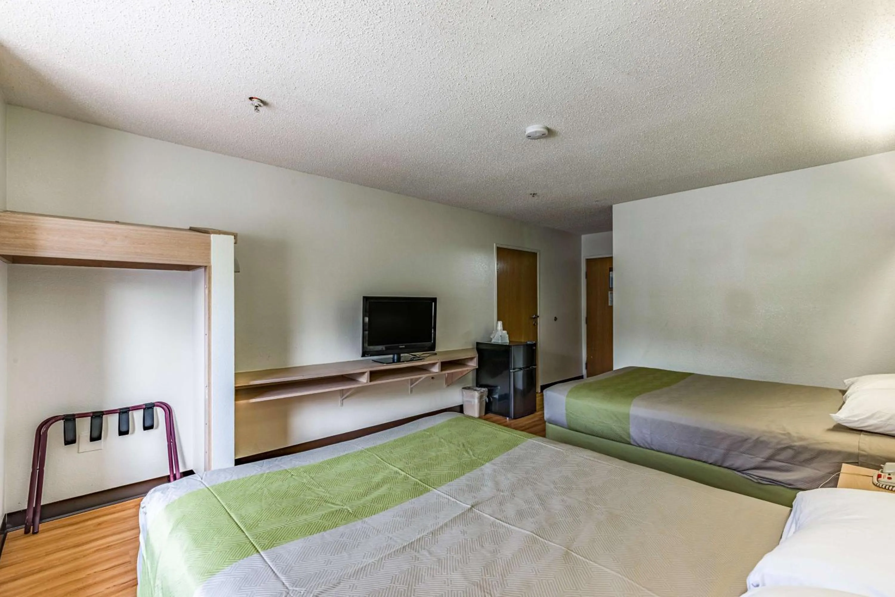 Queen Room with Two Queen Beds - Disability Access - Non-Smoking in Motel 6-Charlotte, NC - University