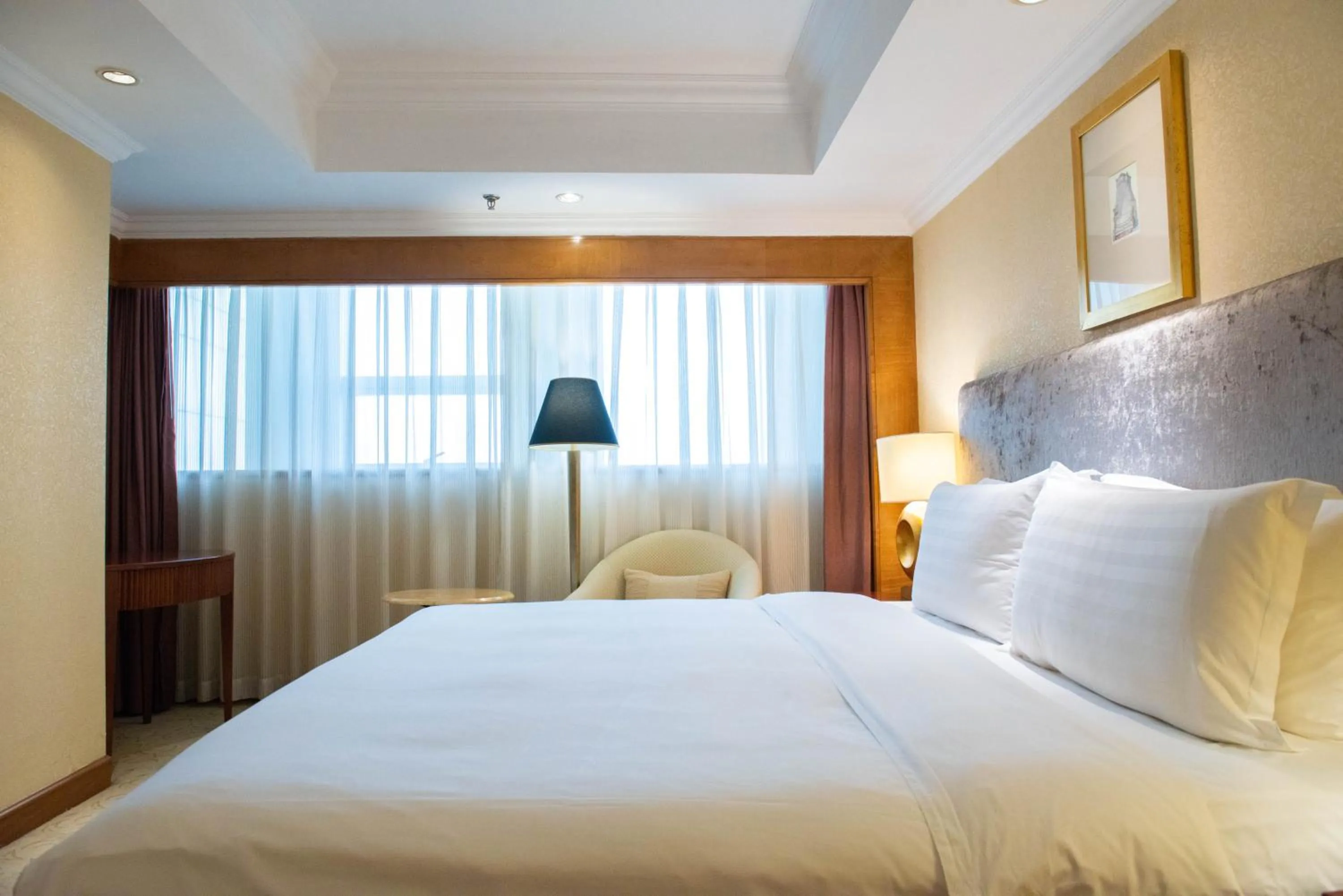 Premium King Room in Crowne Plaza Qingdao by IHG