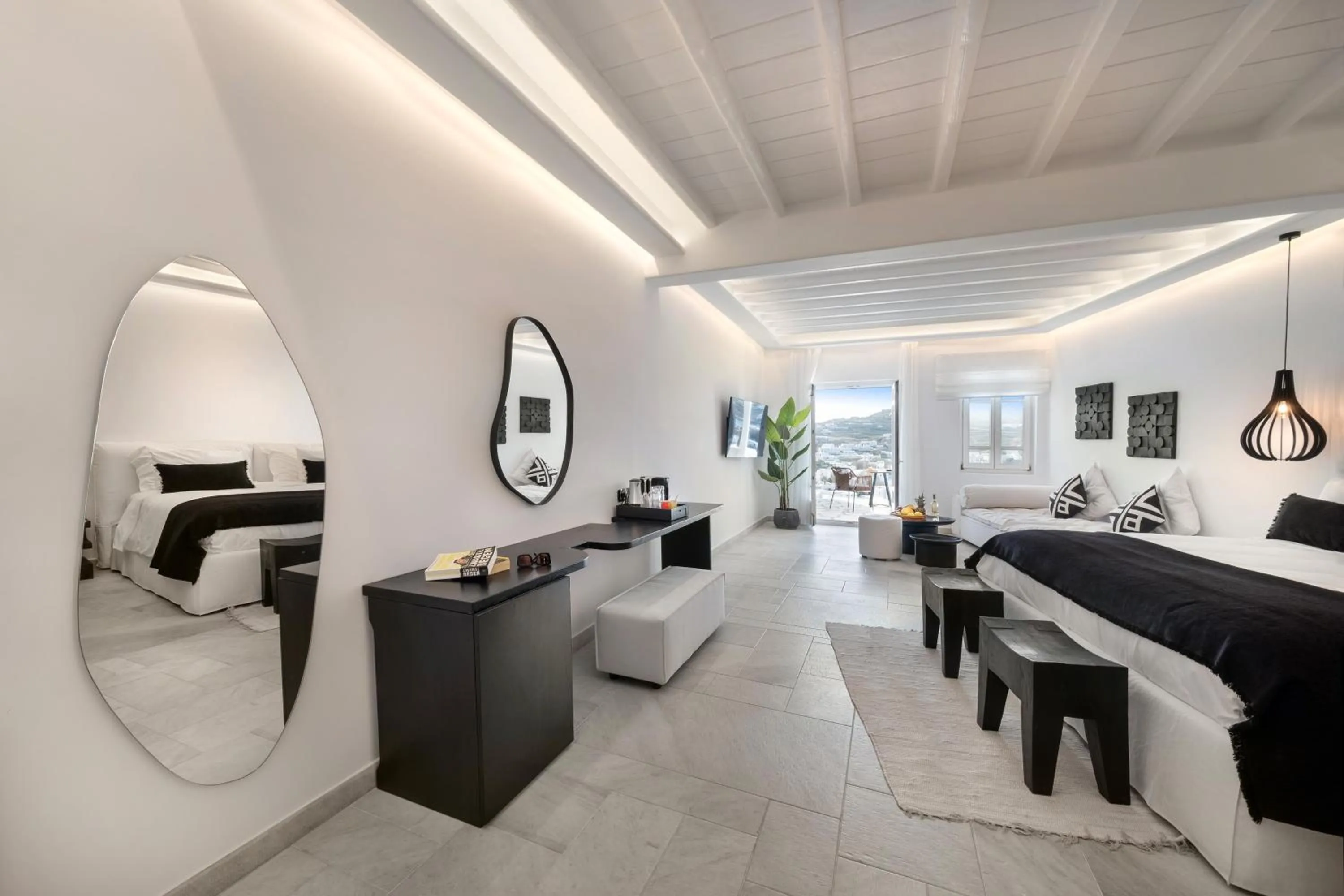 Exclusive Suite with Sea View and Private Pool in Deliades Hotel