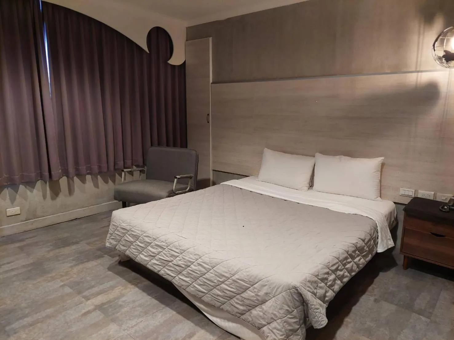 Business Double Room in Hwa Nan Hotel