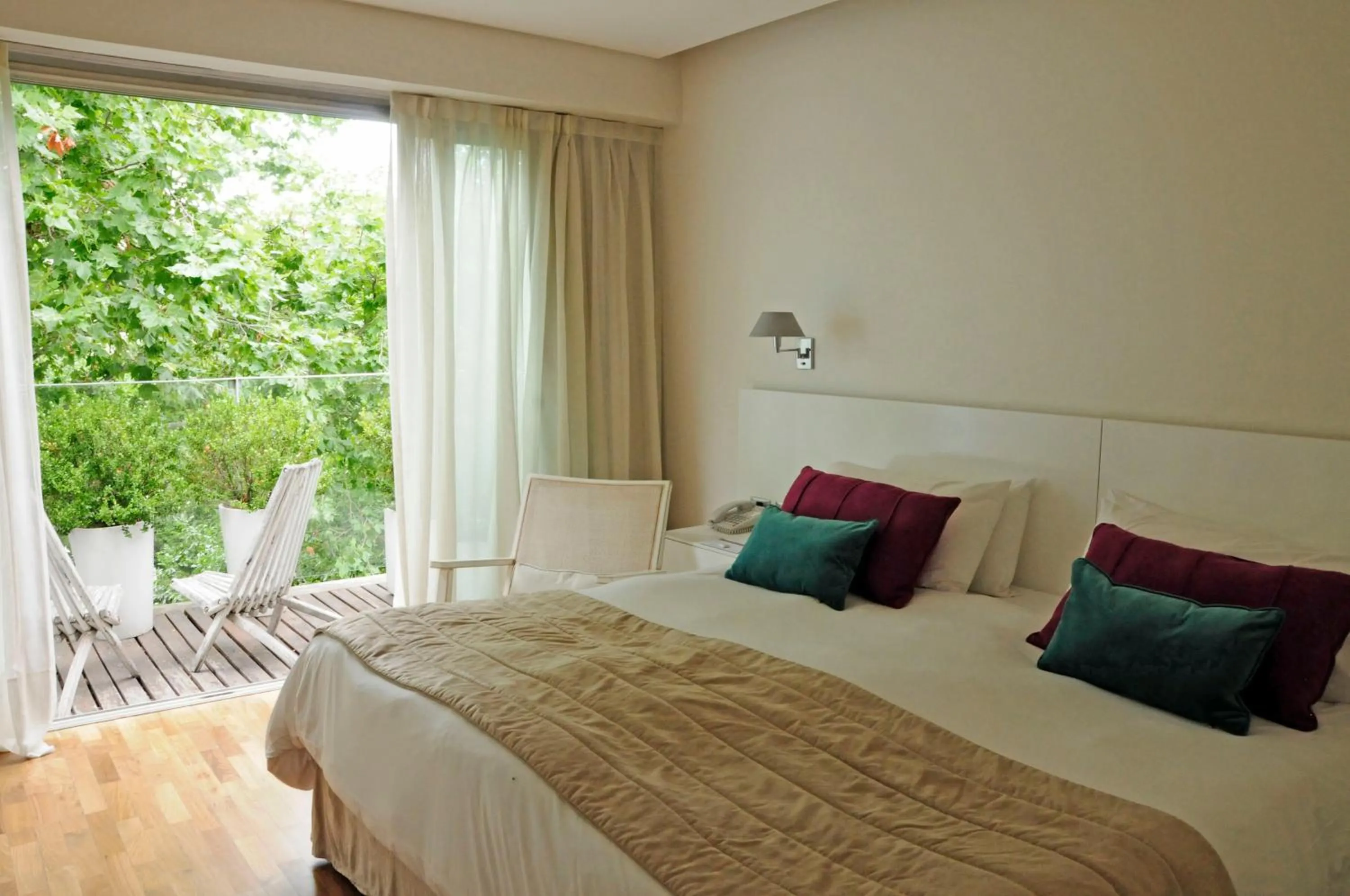 Classic Double or Twin Room in Ilum Experience Home