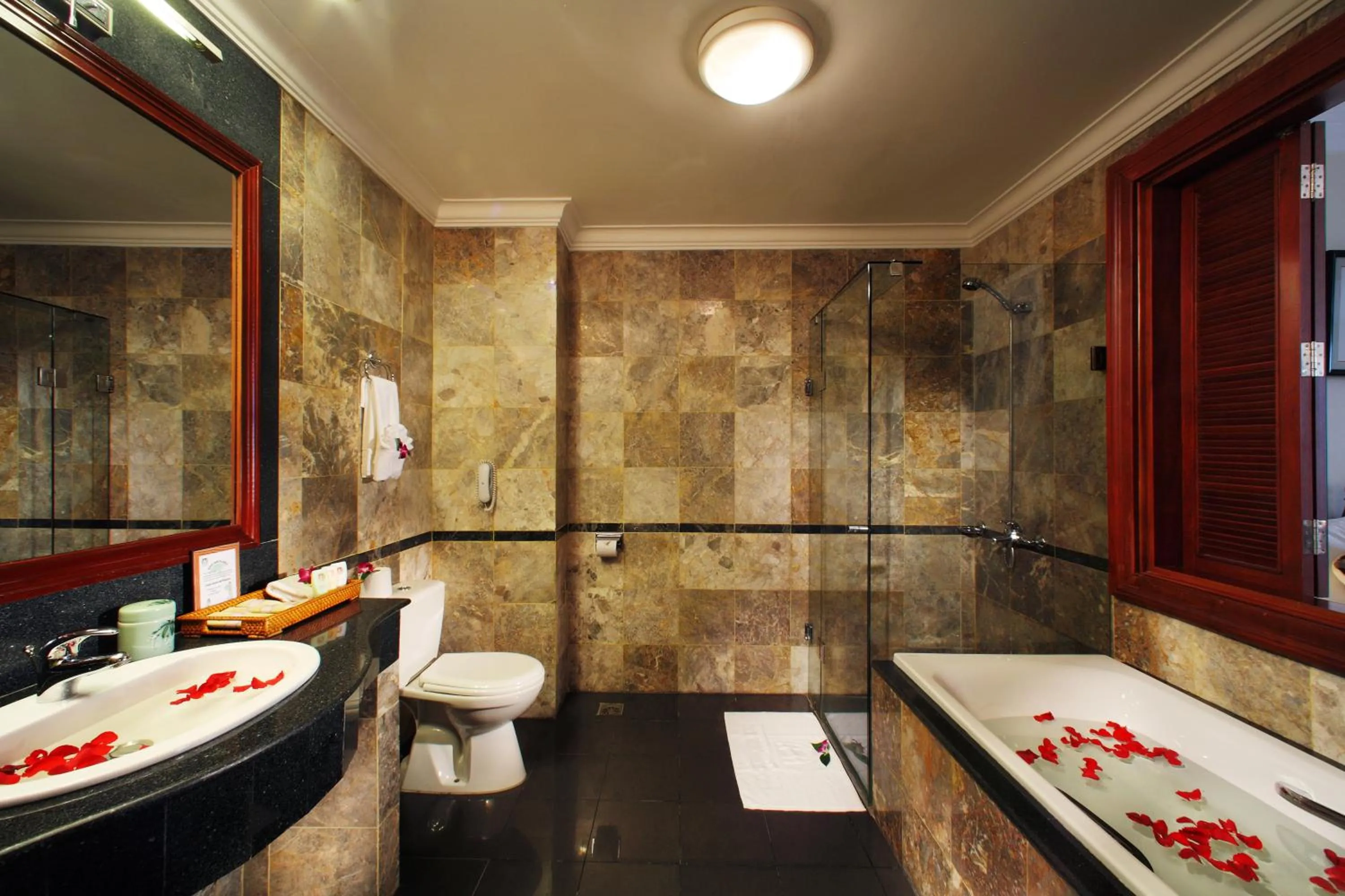 Colonial Suite in Saigon Morin Hotel