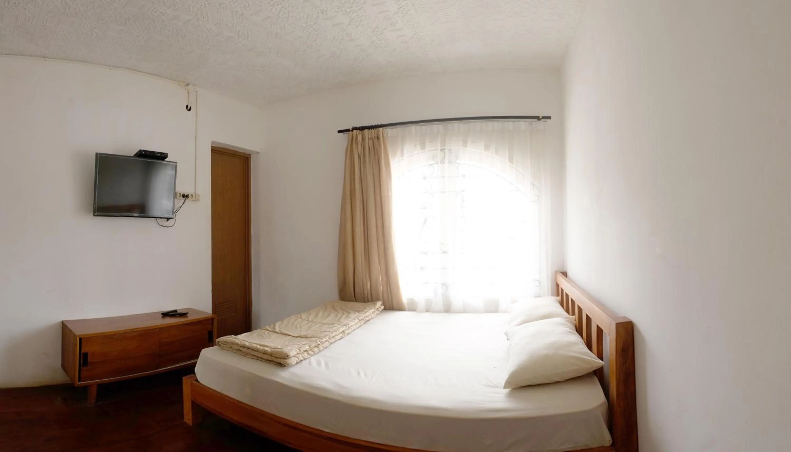 Standard Queen Room in Tani Jiwo Hostel