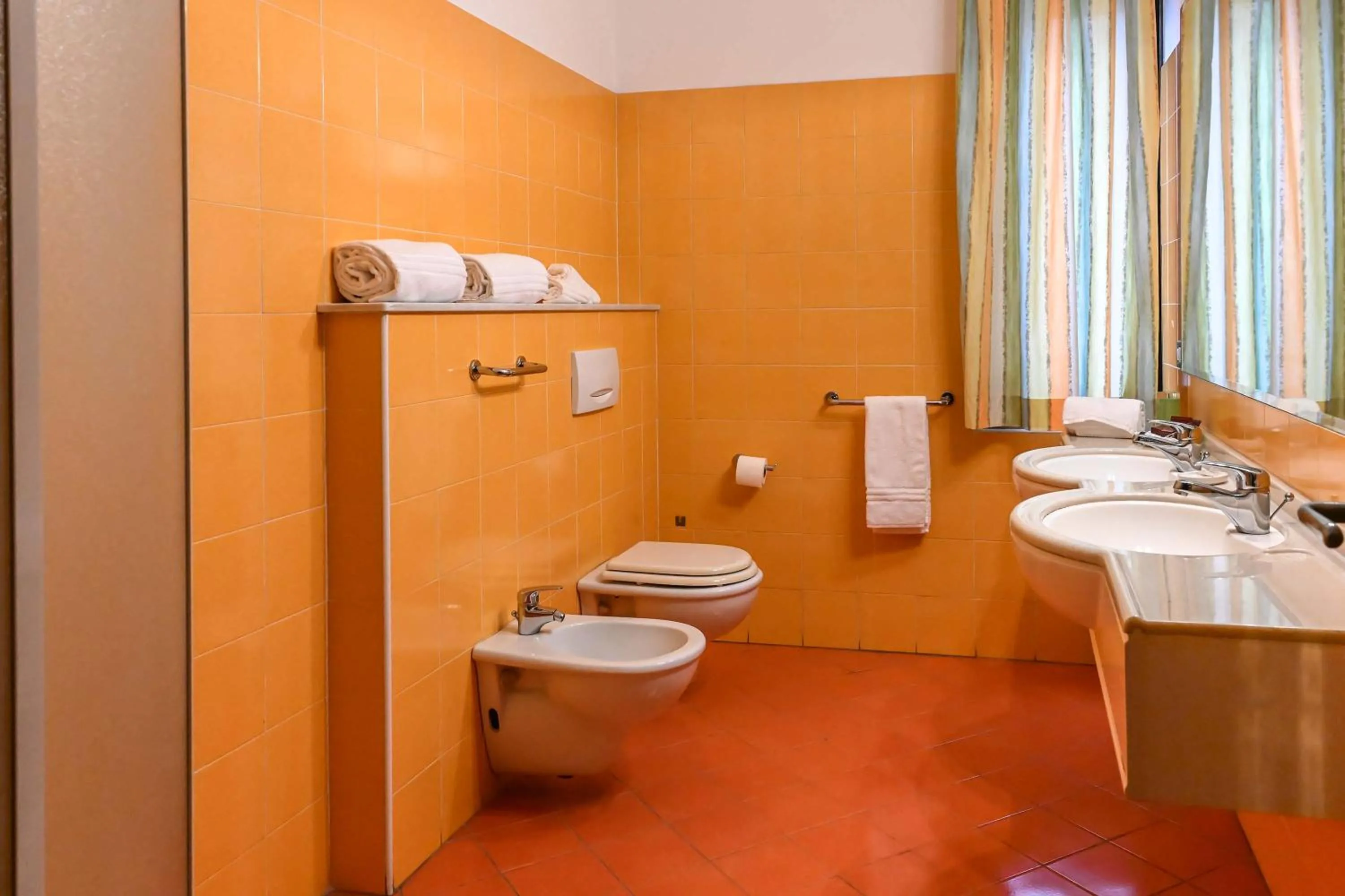 Superior Double or Twin Room - single occupancy in Hotel Matteotti