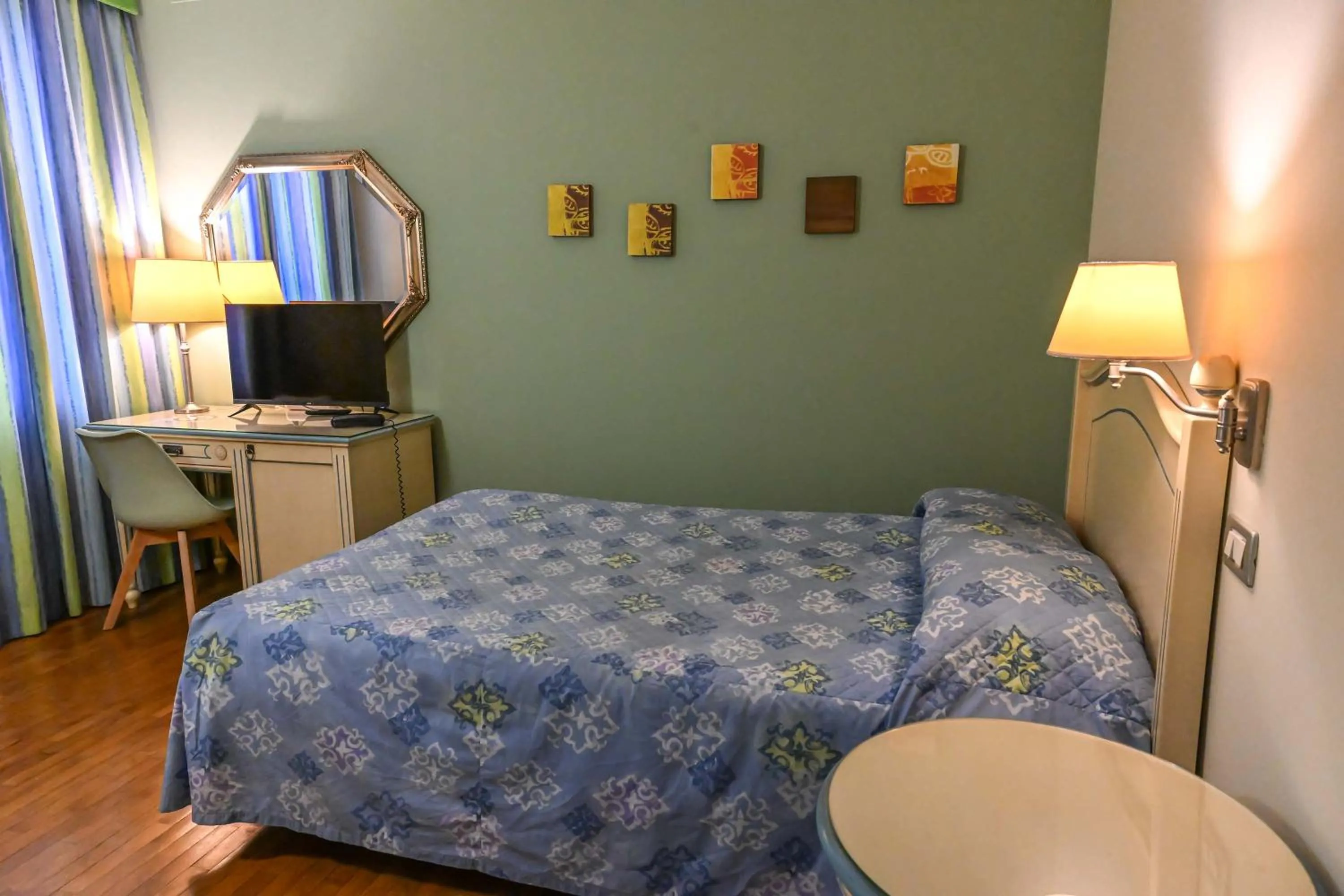 Small Double Room in Hotel Matteotti