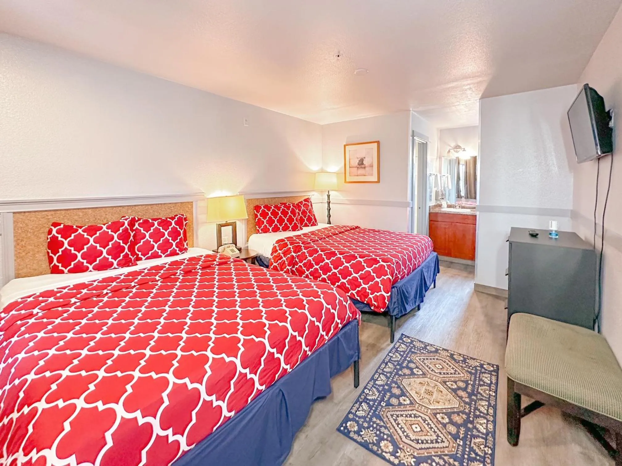 Double Room with Two Double Beds - Non-Smoking in Americas Inn & Suite