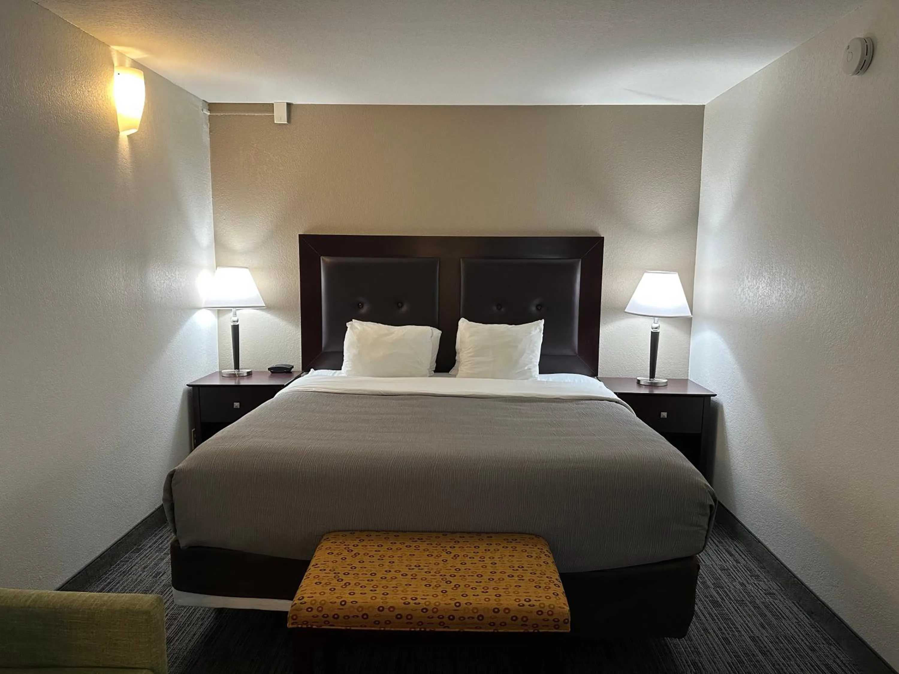 Suite - Non-Smoking in Quality Inn & Suites Everett