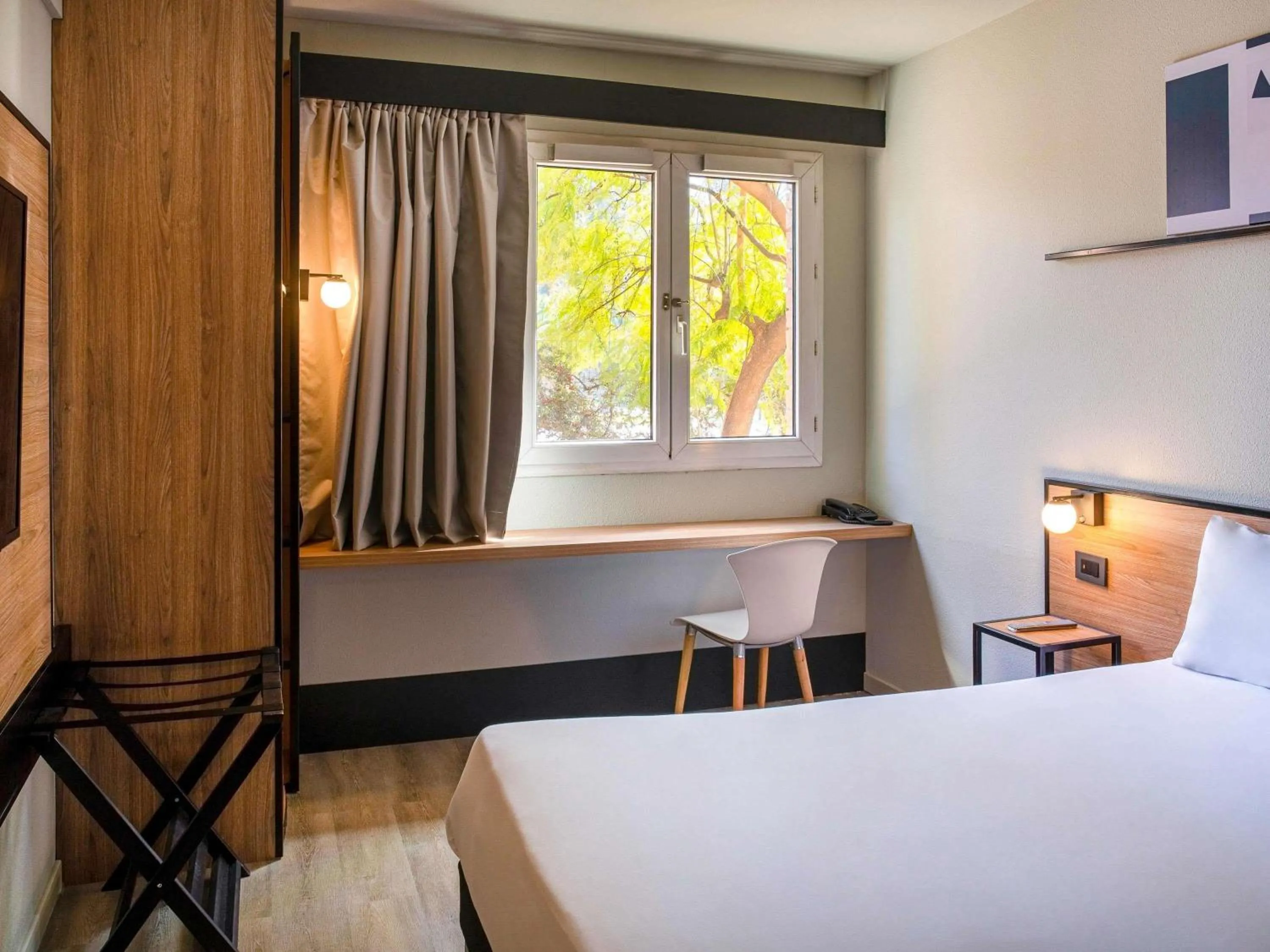 Standard Double Room in ibis Mendoza