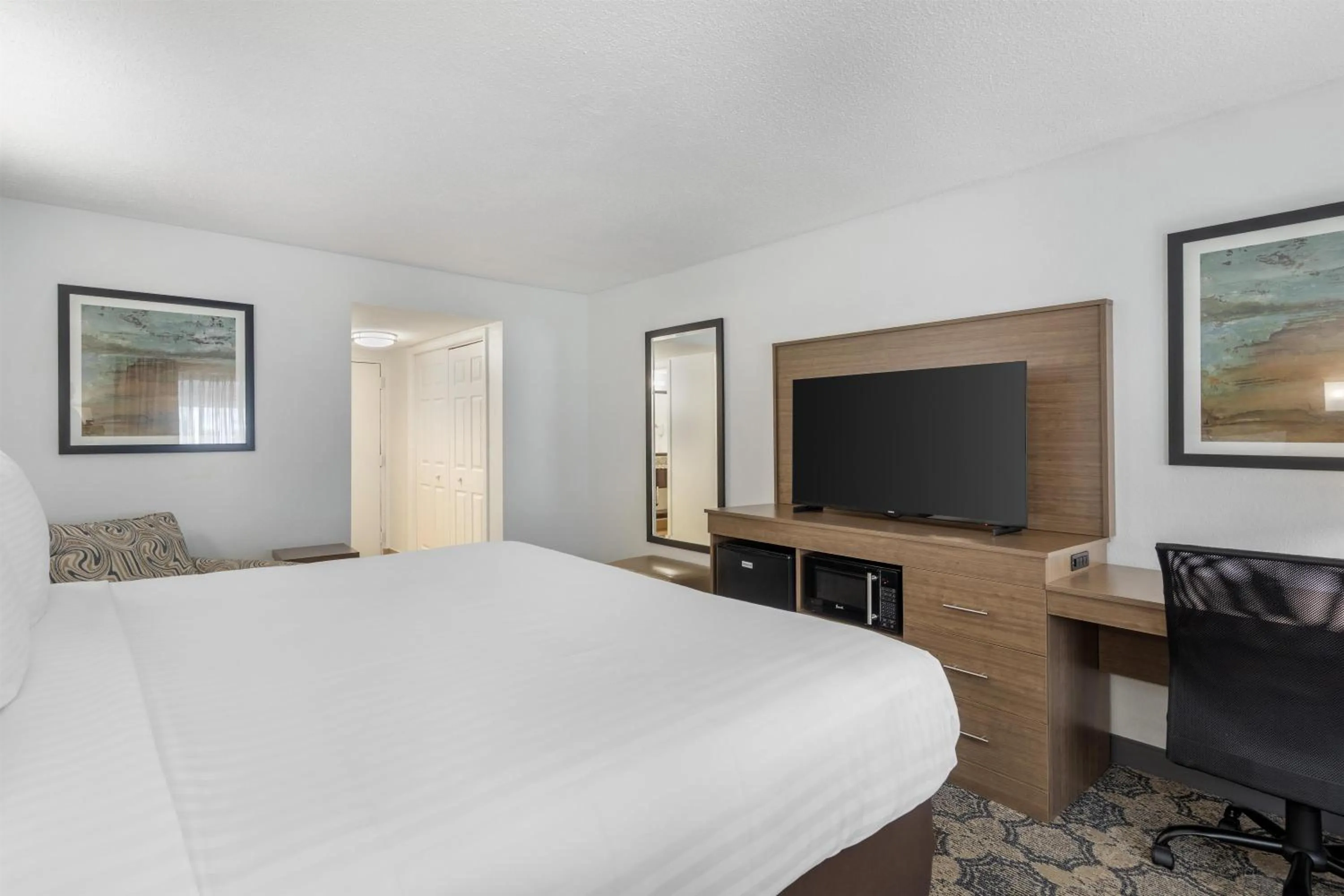 King Room - Upstairs - Non-Smoking in Best Western Palm Beach Lakes