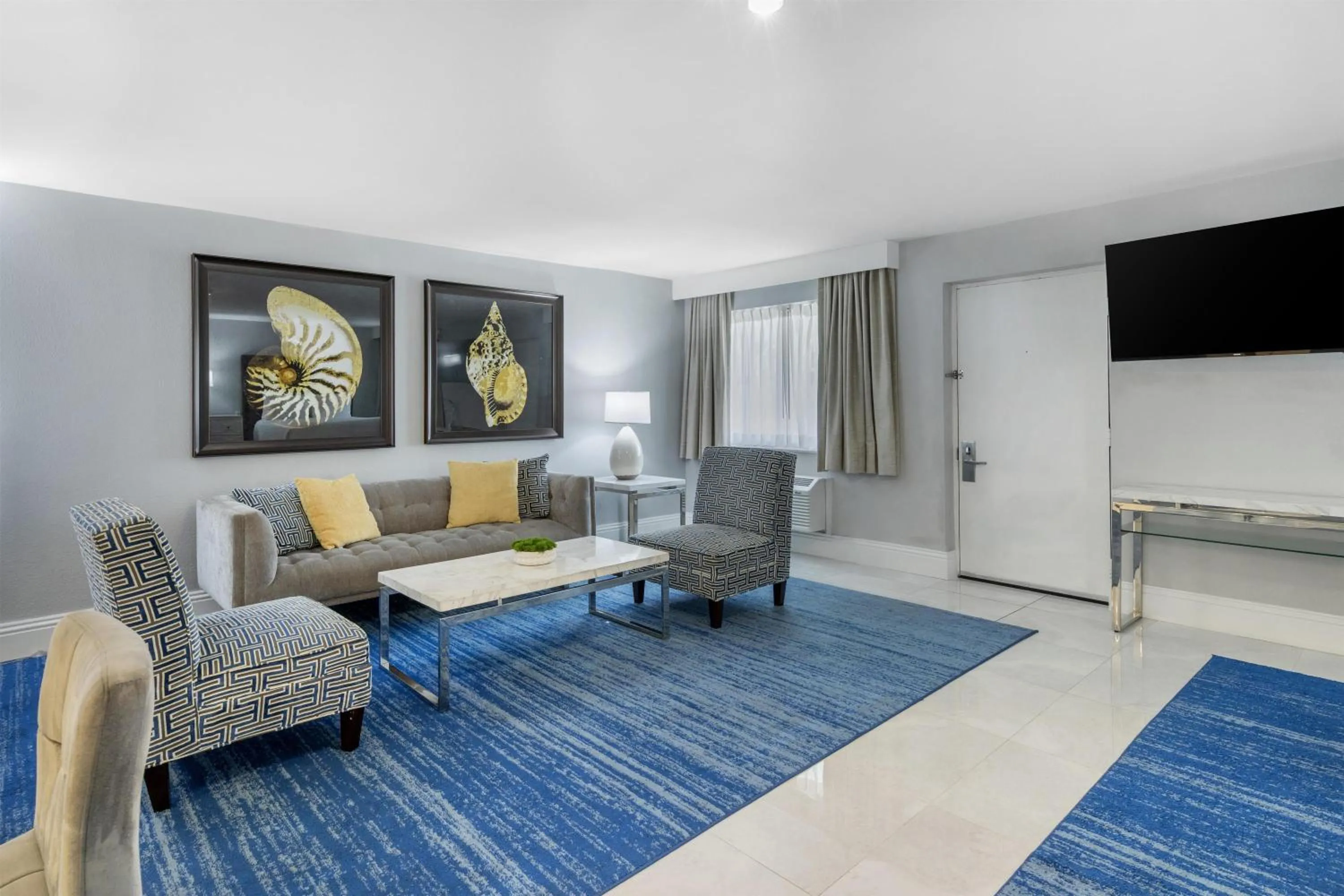 Queen Suite with Two Queen Beds - Non-Smoking in Best Western Palm Beach Lakes