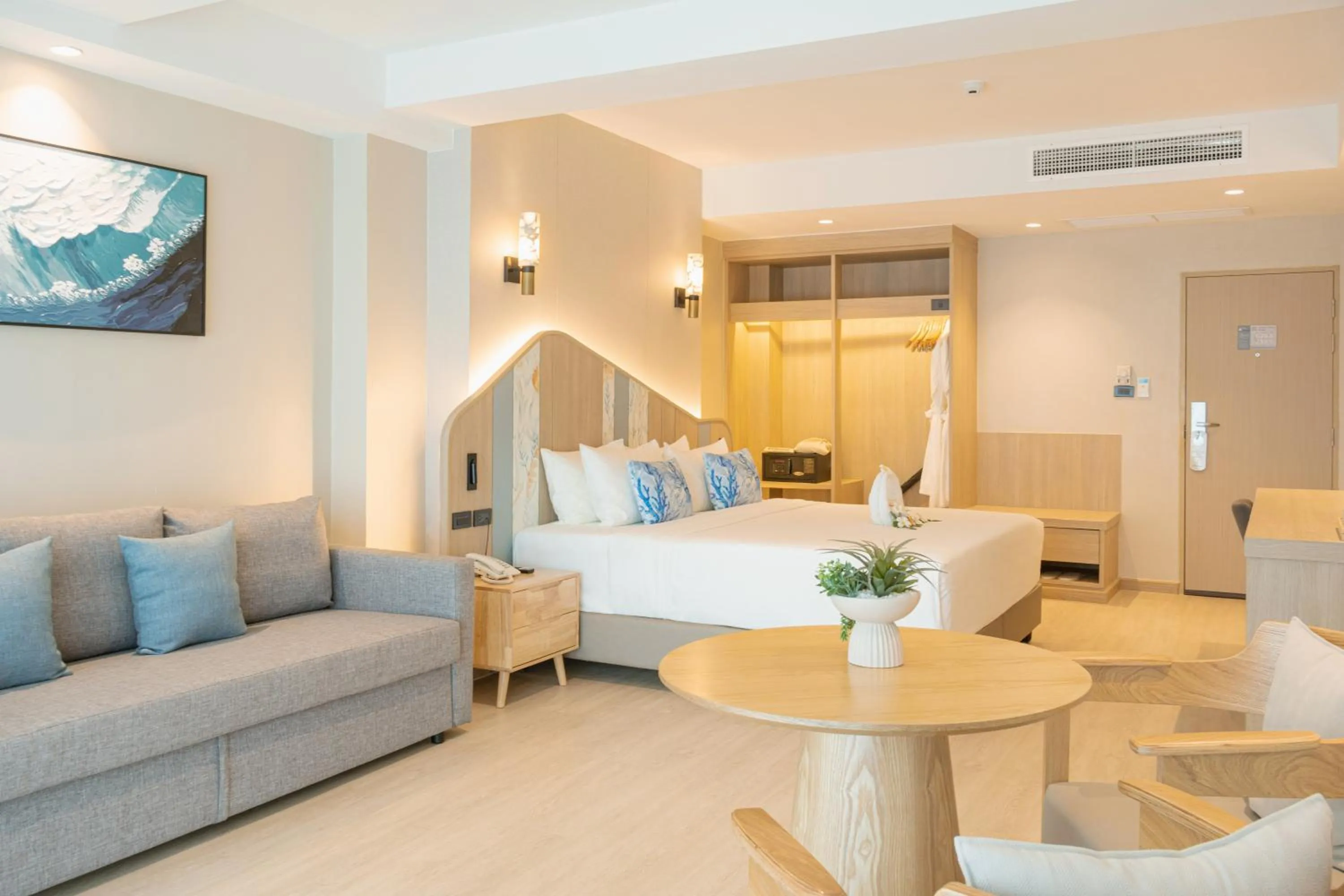 Deluxe Double Room in Khaolak Emerald Beach Resort and Spa