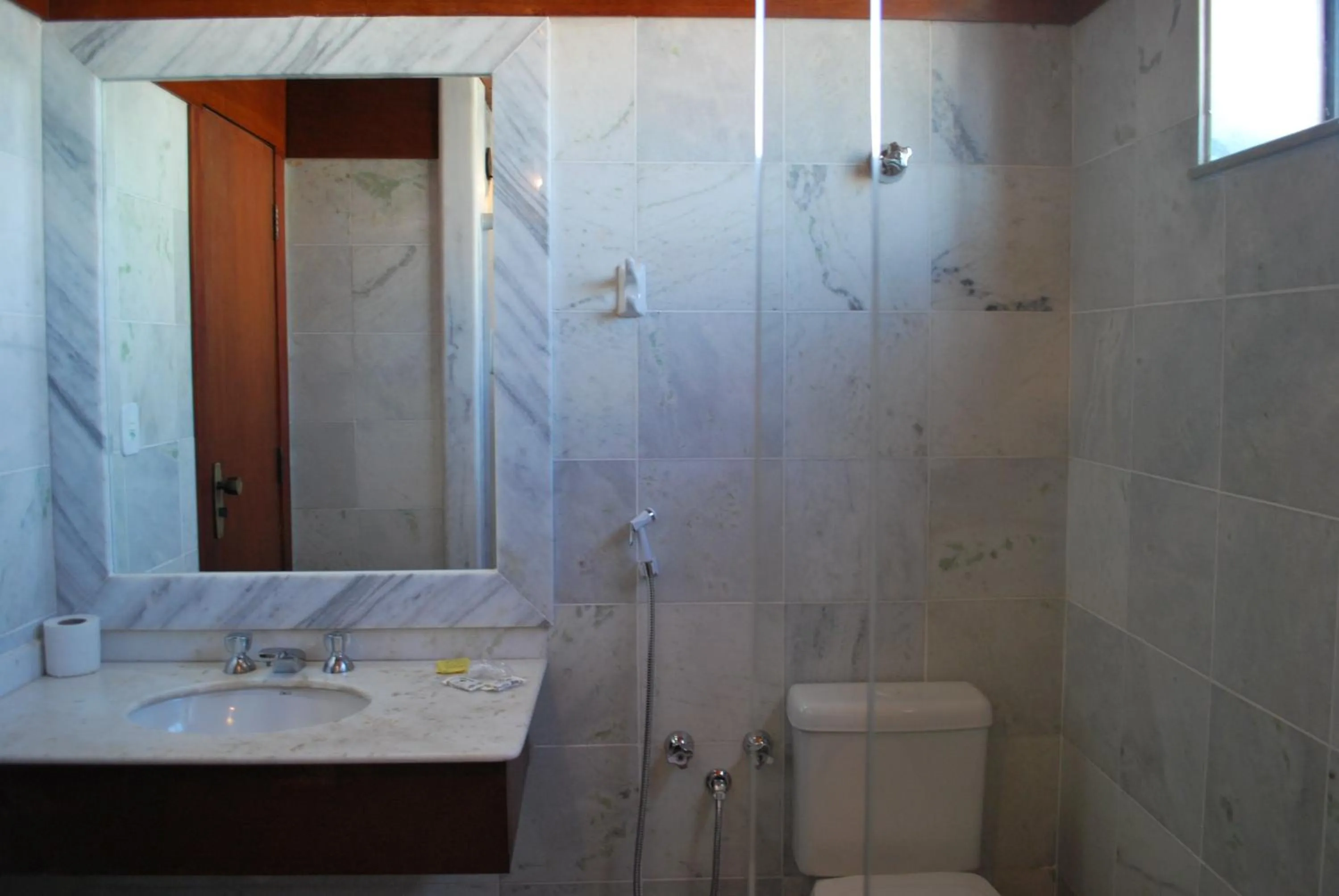 Standard Twin Room in Lucape Palace Hotel