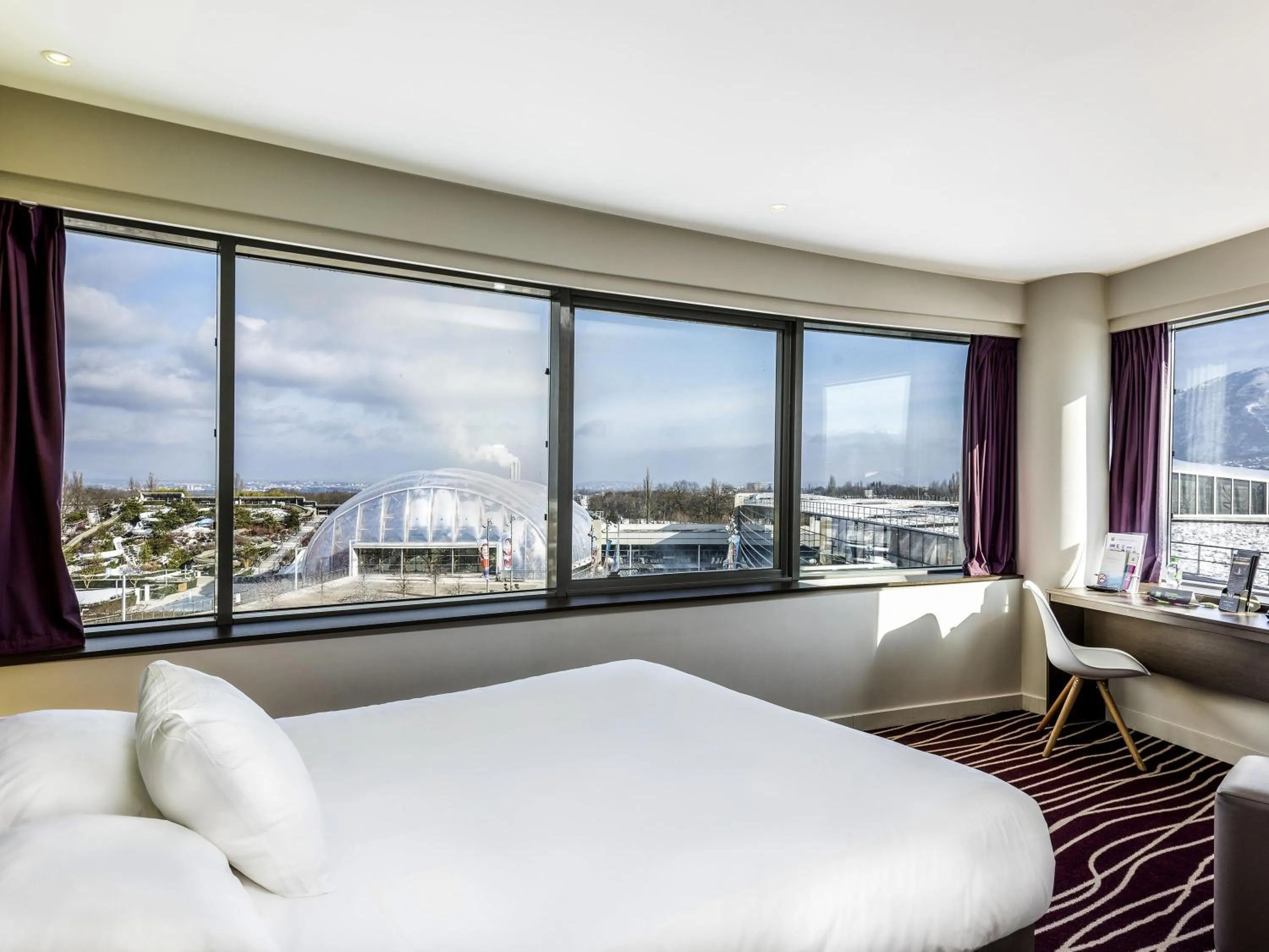 Standard Double Room in ibis Styles Saint Julien en Genevois Vitam