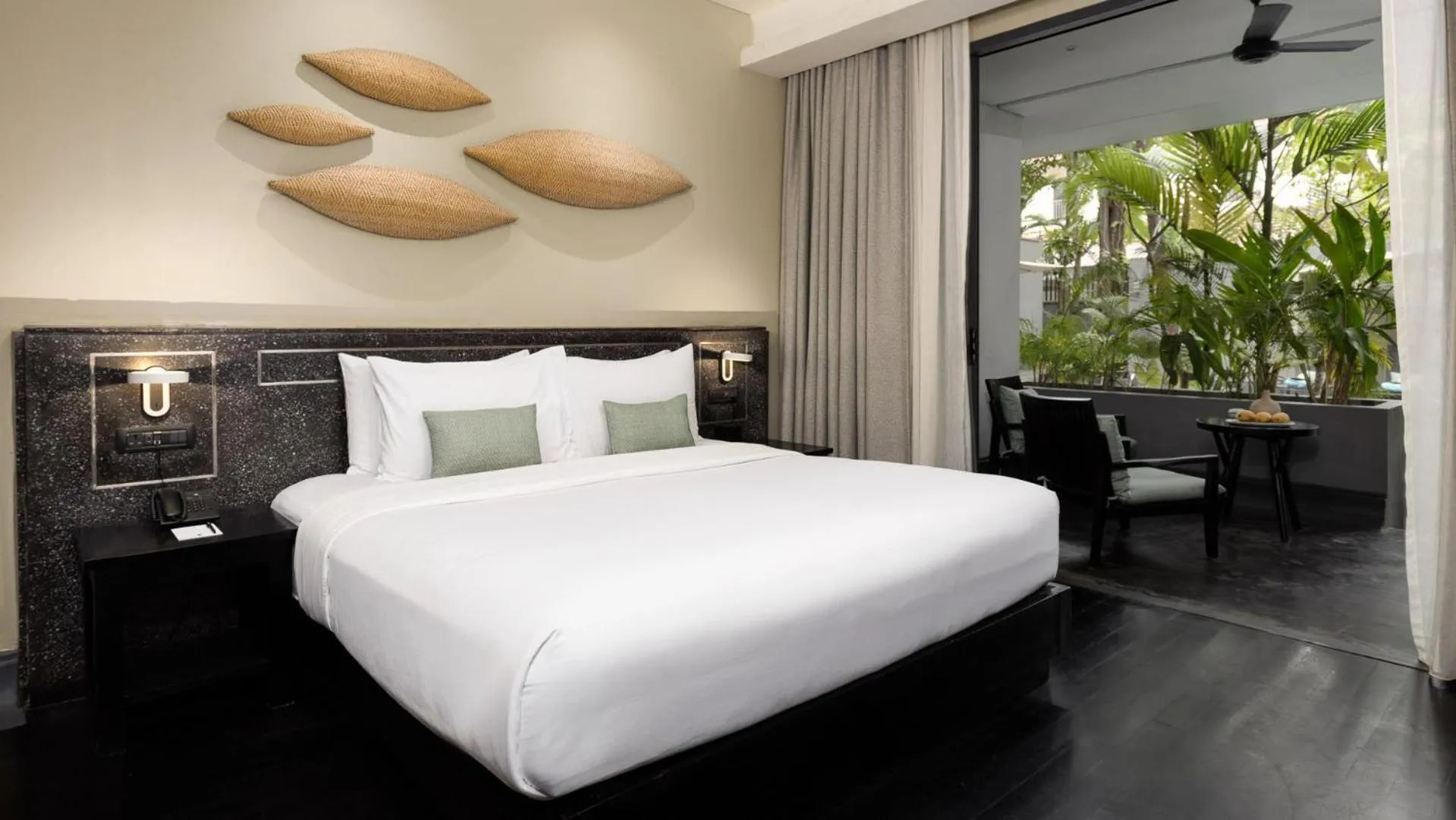 Deluxe Room With Pool Access  in Anjali by Syphon