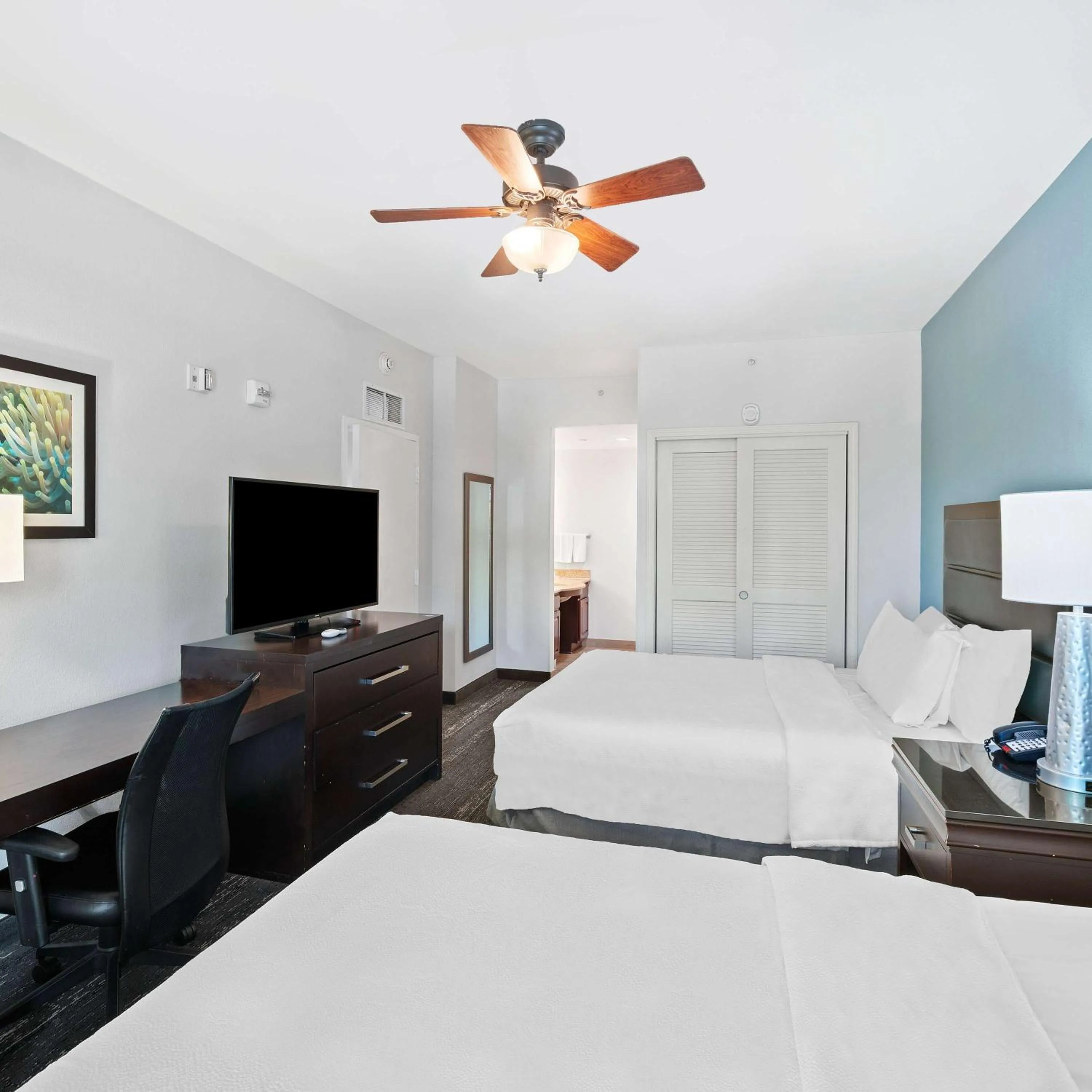 Suite with Two Queen Beds and Roll-In Shower - Mobility and Hearing Access/Non-Smoking in Homewood Suites by Hilton Fort Lauderdale Airport-Cruise Port