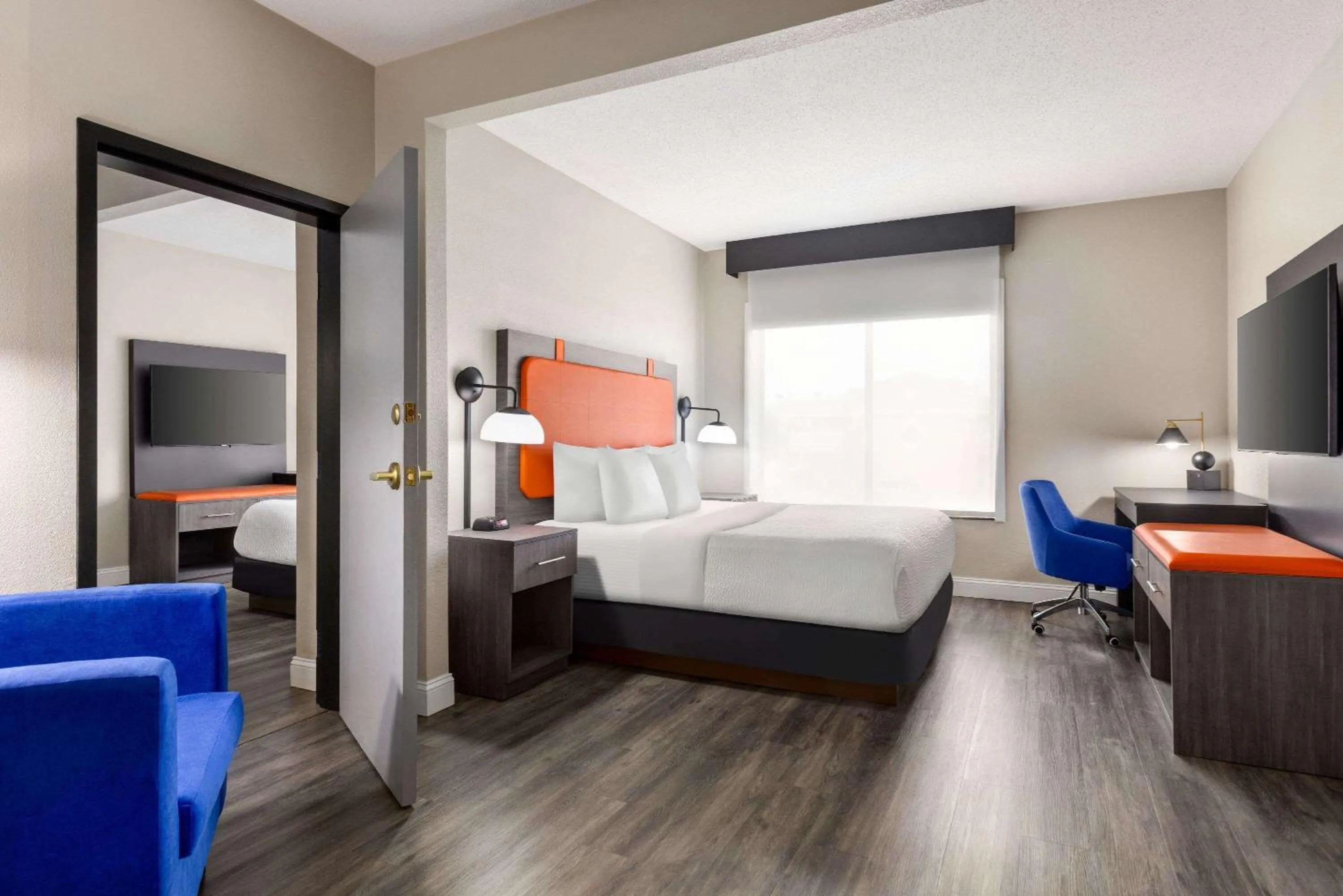 Deluxe Suite with Two King Beds - Non-Smoking in La Quinta by Wyndham Mt. Laurel - Philadelphia