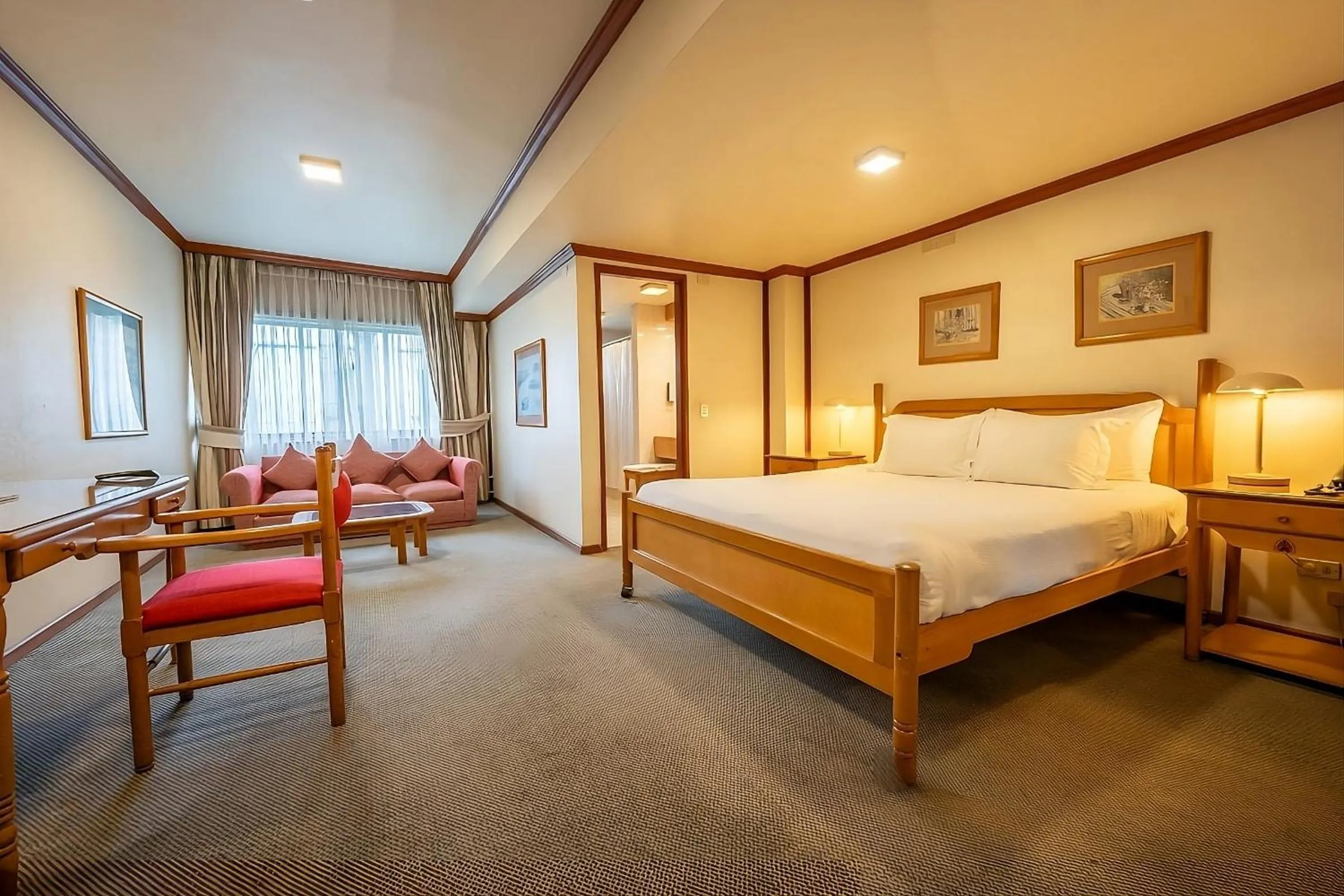 Ejecutiva  in abba Presidente Suites Puerto Montt