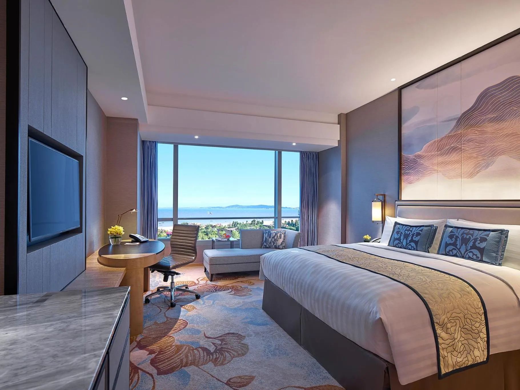 Deluxe Sea View King Room in Shangri-La Xiamen
