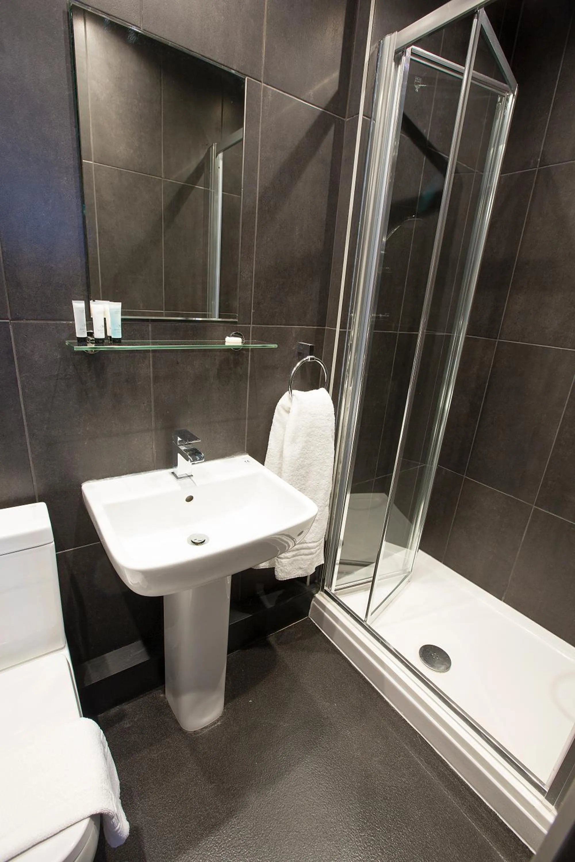 Superior Double Room in Arthur's Bar & Accommodation