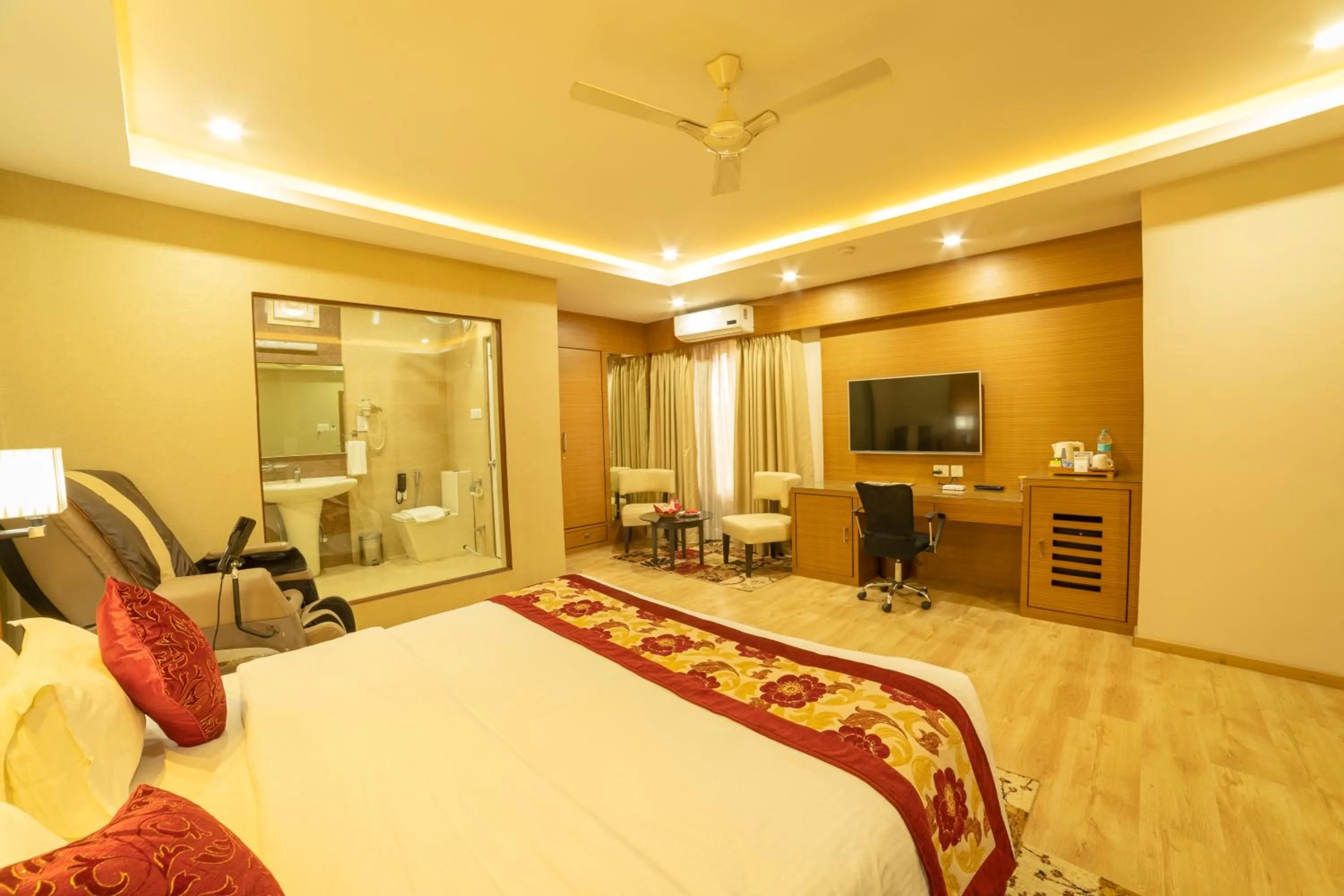 Club King Room in Hotel Harrison Palace