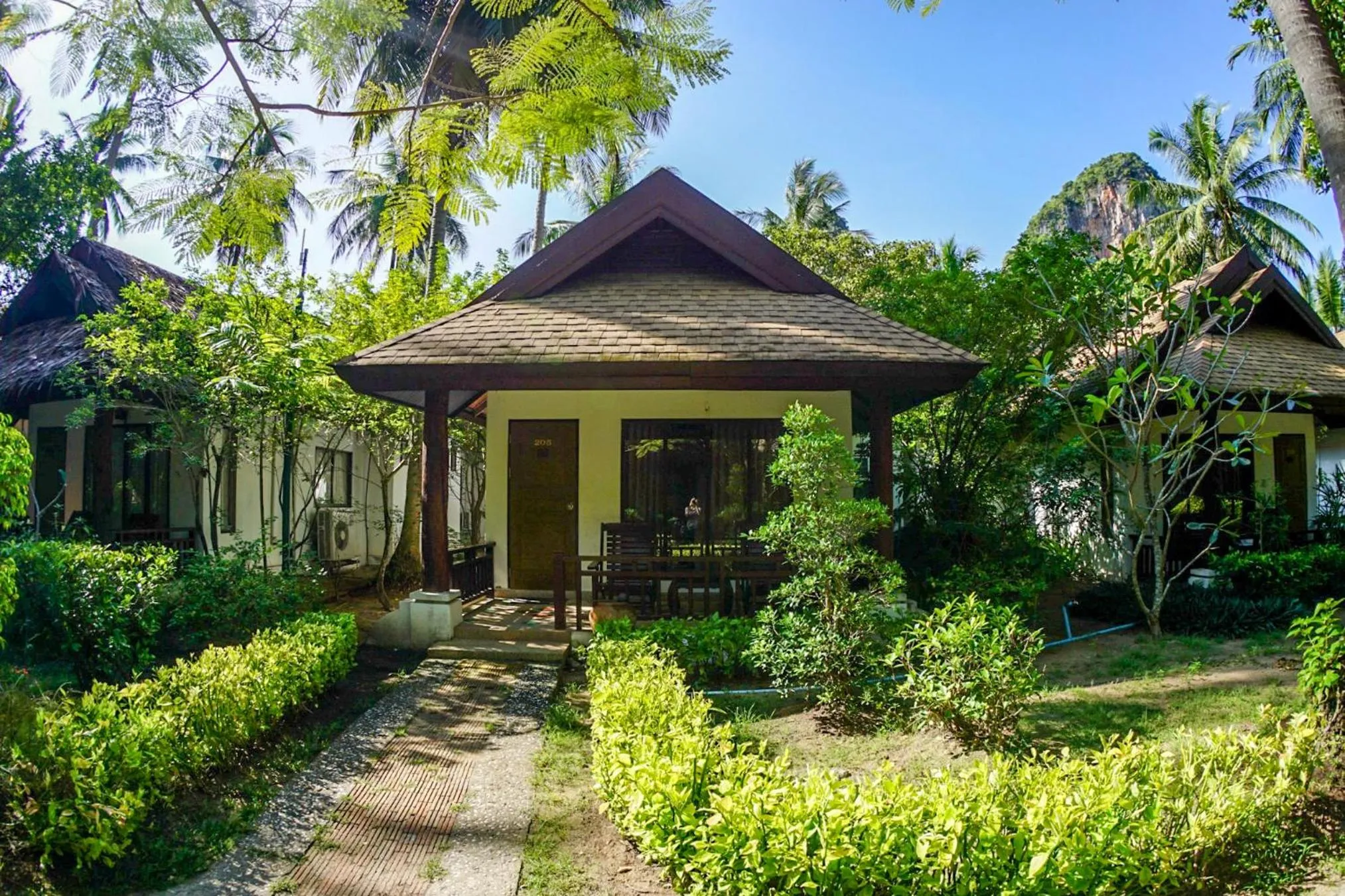 Junior Suite Cottage (Sunset Wing) in Sand Sea Resort Railay Beach