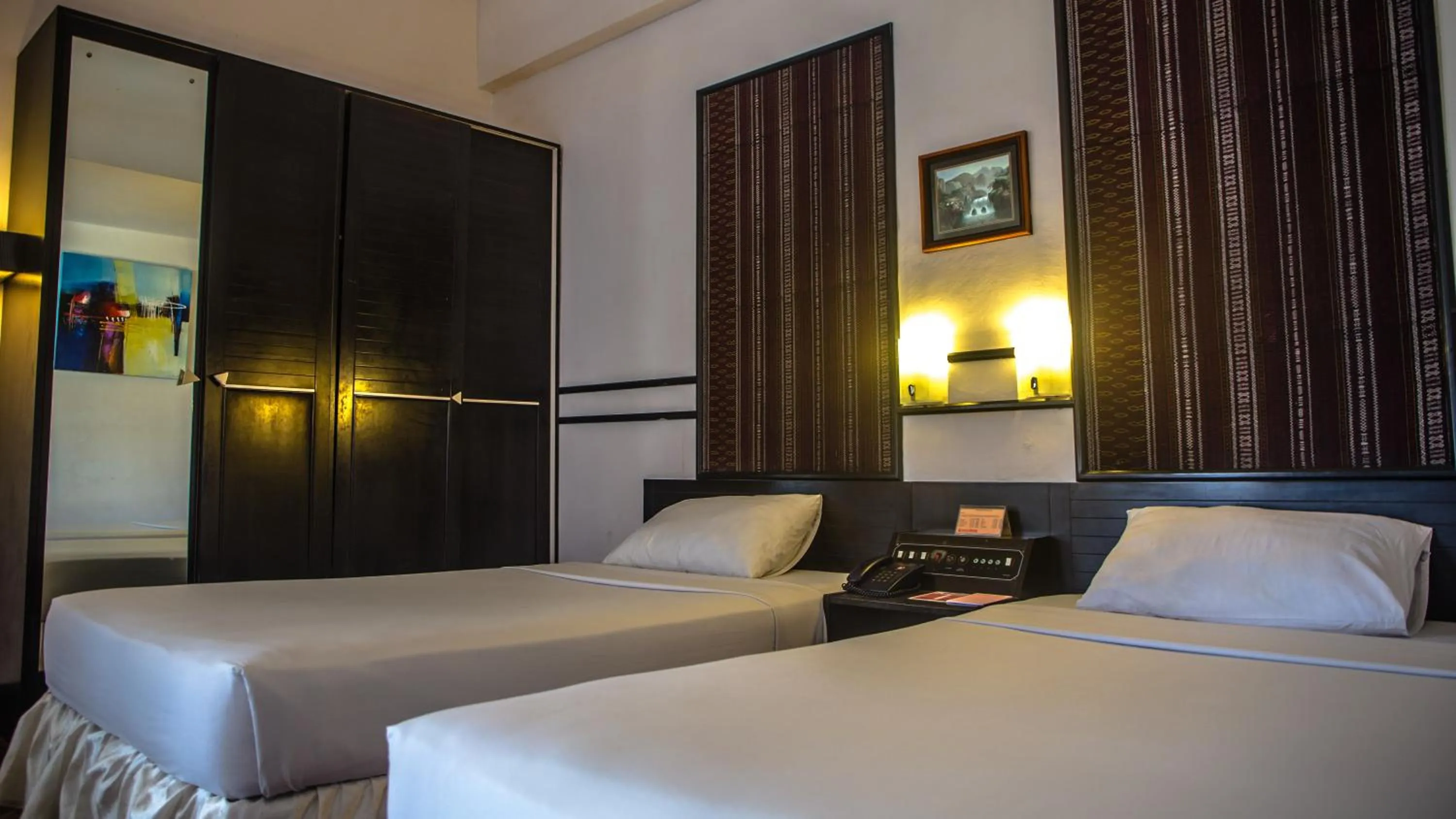 Deluxe Double or Twin Room in Hotel Sibayak Internasional