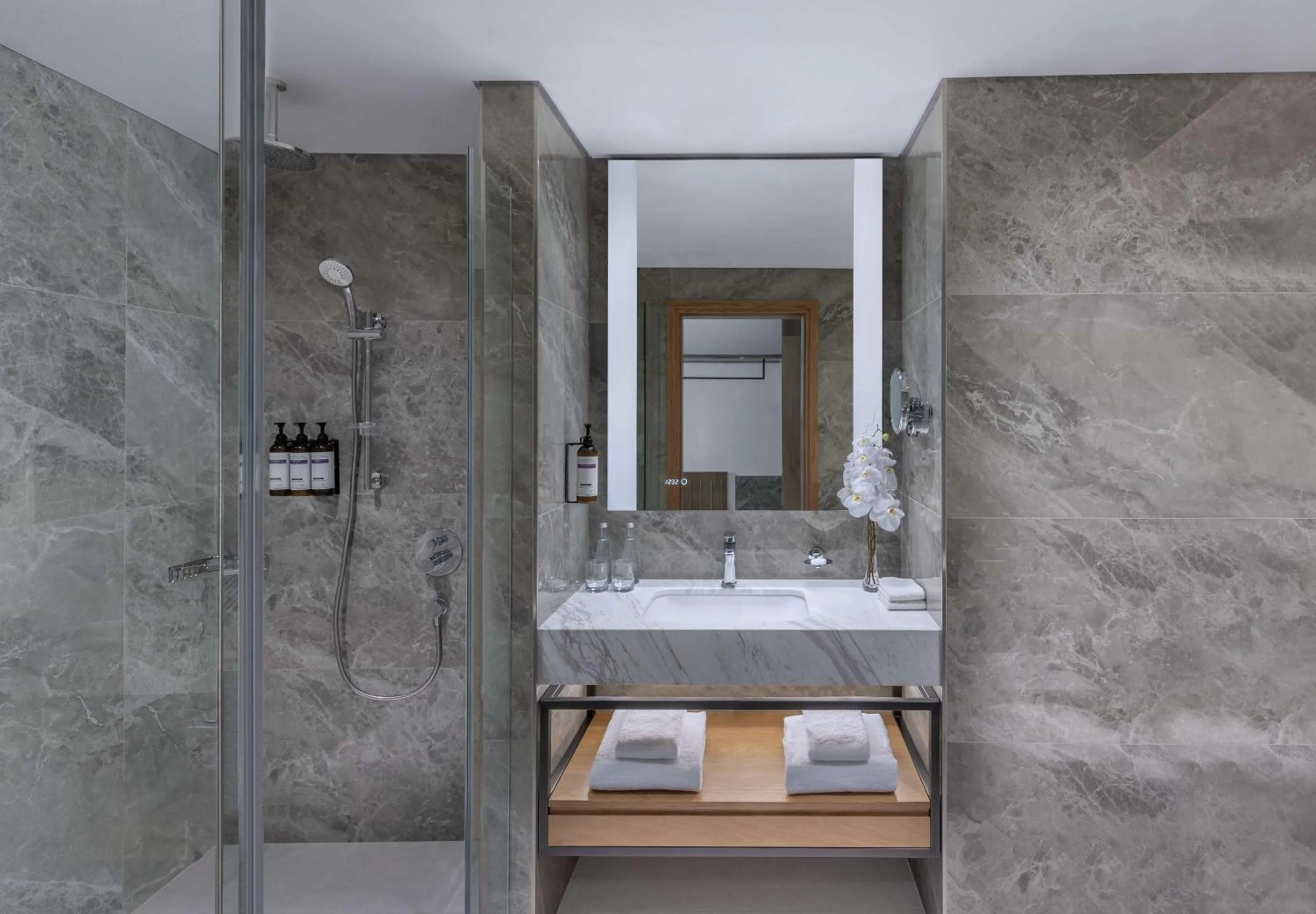 Twin Room with City View in Hyatt Regency Oryx Doha