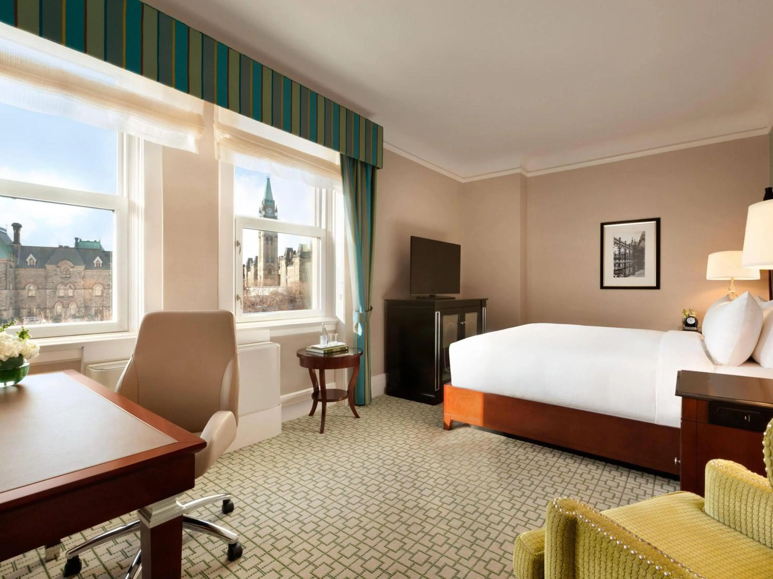 King Room with View in Fairmont Chateau Laurier