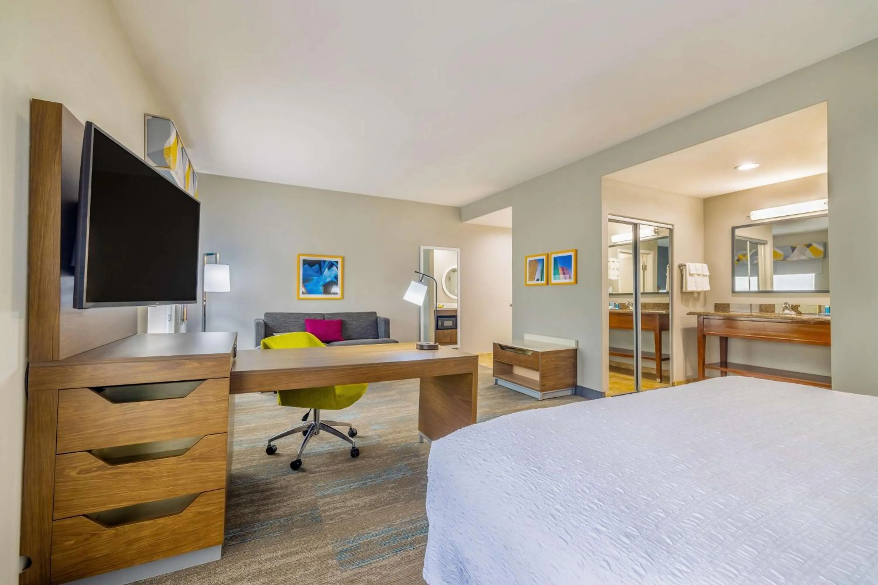 King Studio Suite - Non-Smoking in Hampton Inn & Suites Brenham