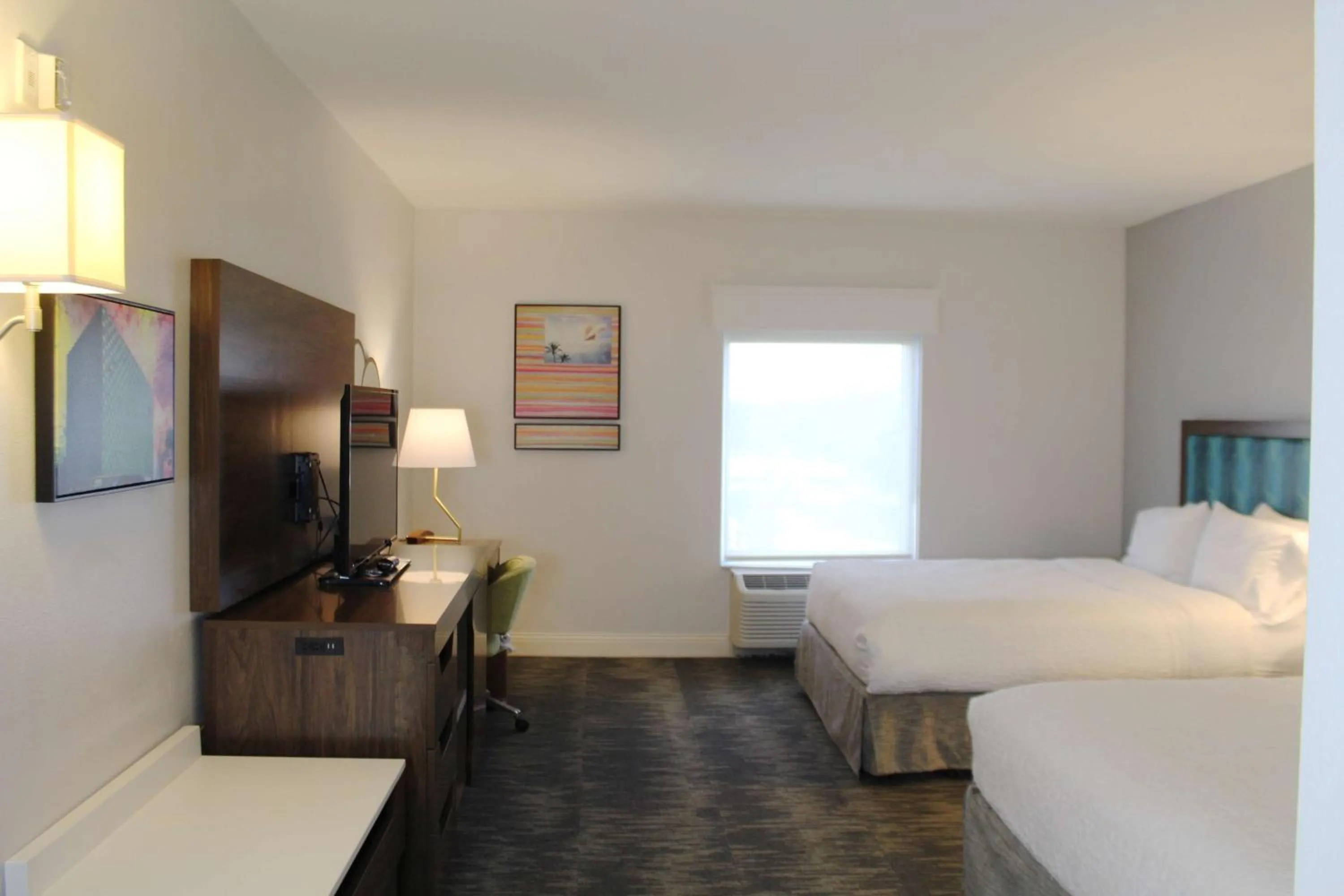 Double Room with Two Queen Beds and Bath Tub - Mobility and Hearing Access/Non-Smoking in Hampton Inn & Suites Sarasota / Bradenton - Airport