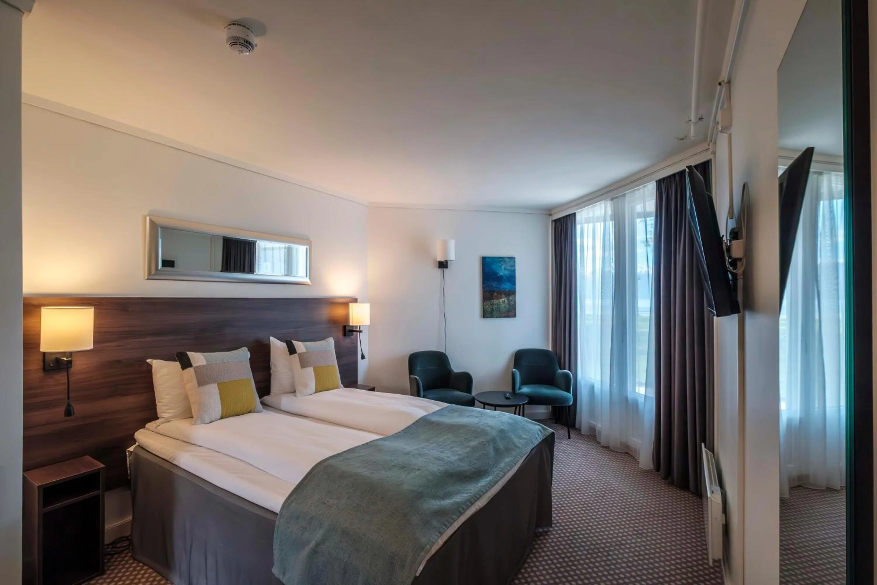 Double Room with Sea View in Hardangerfjord Hotel