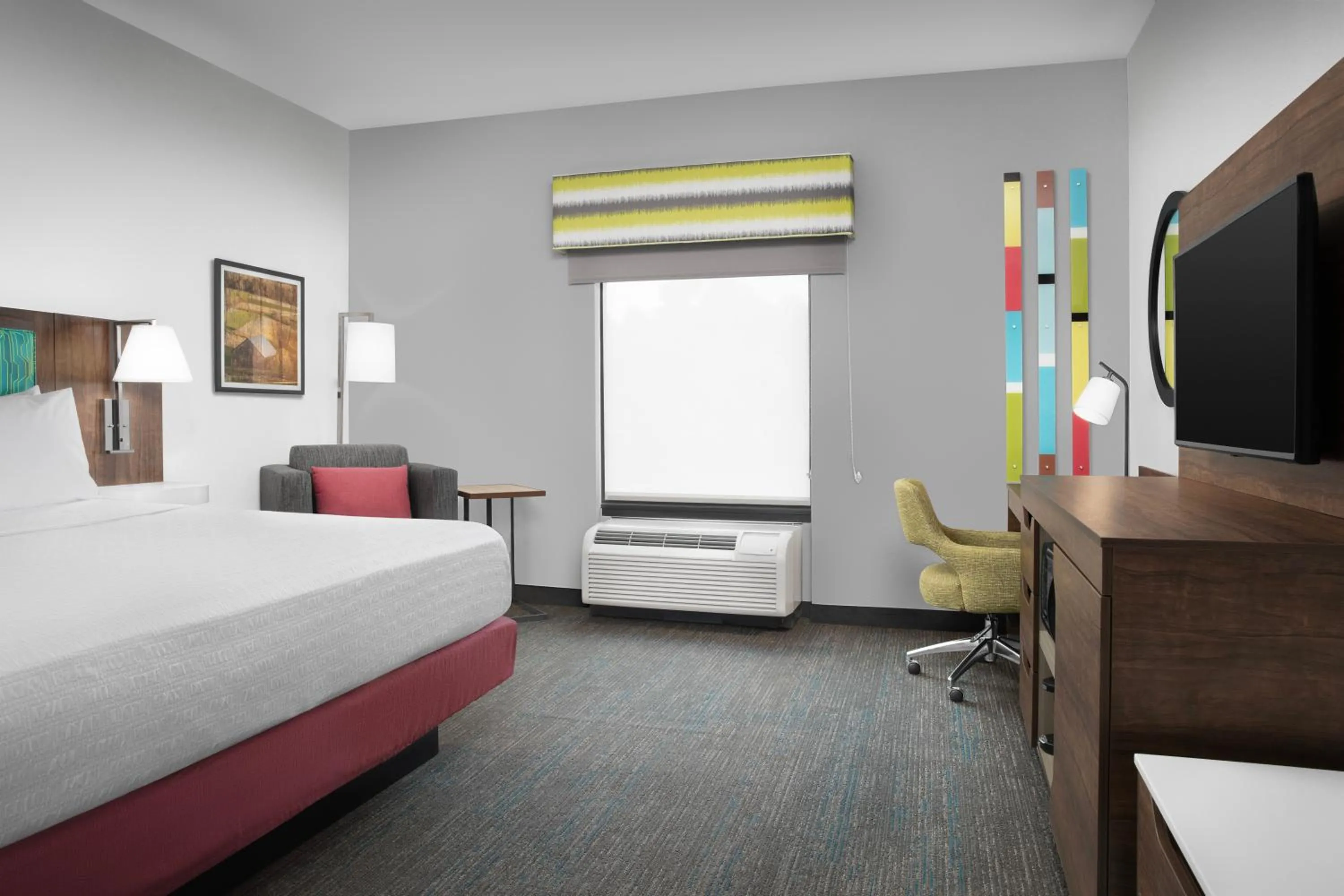 King Room with King Bed - Non-Smoking in Hampton Inn Dandridge