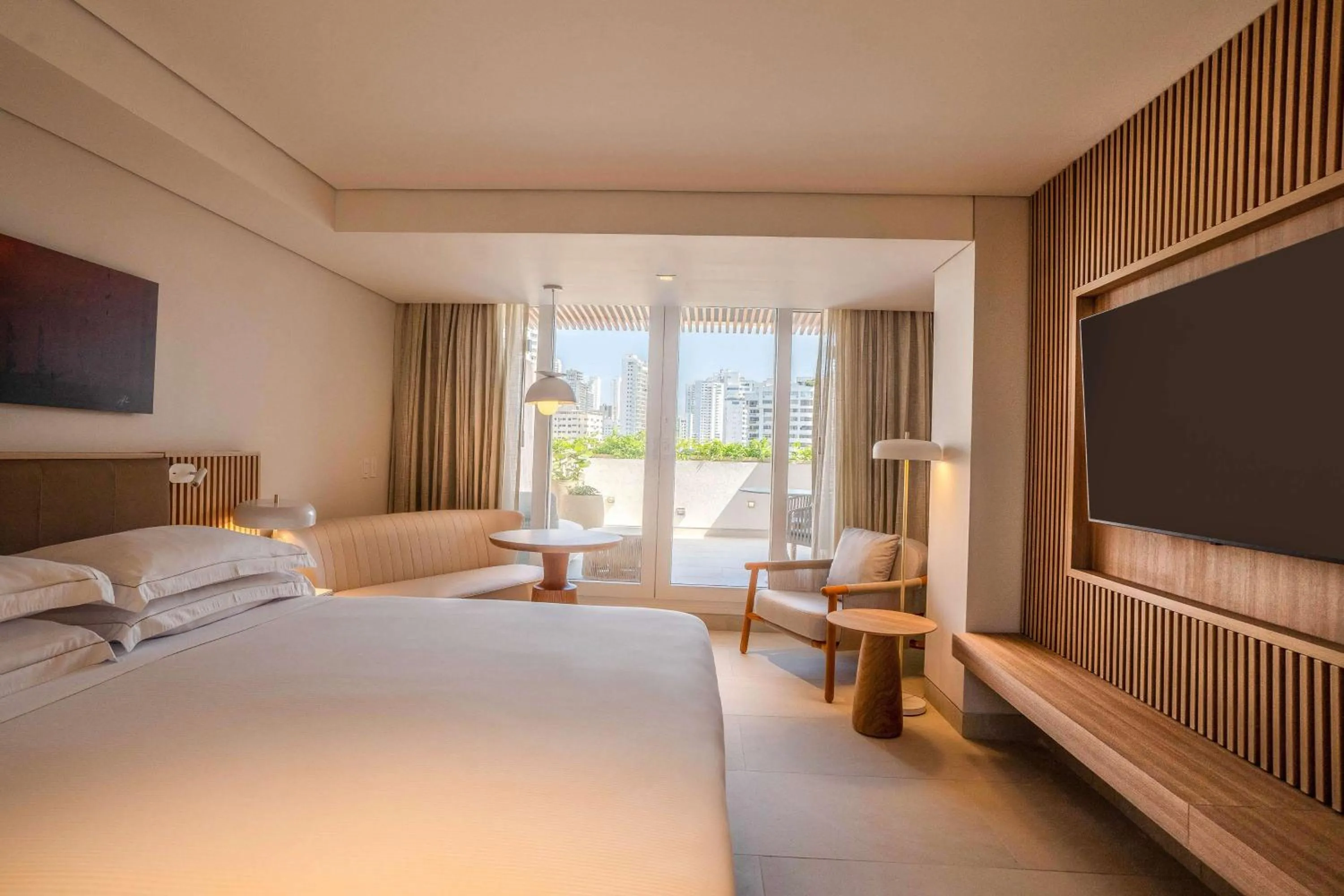 Queen Room - Lanai City View in Hilton Cartagena