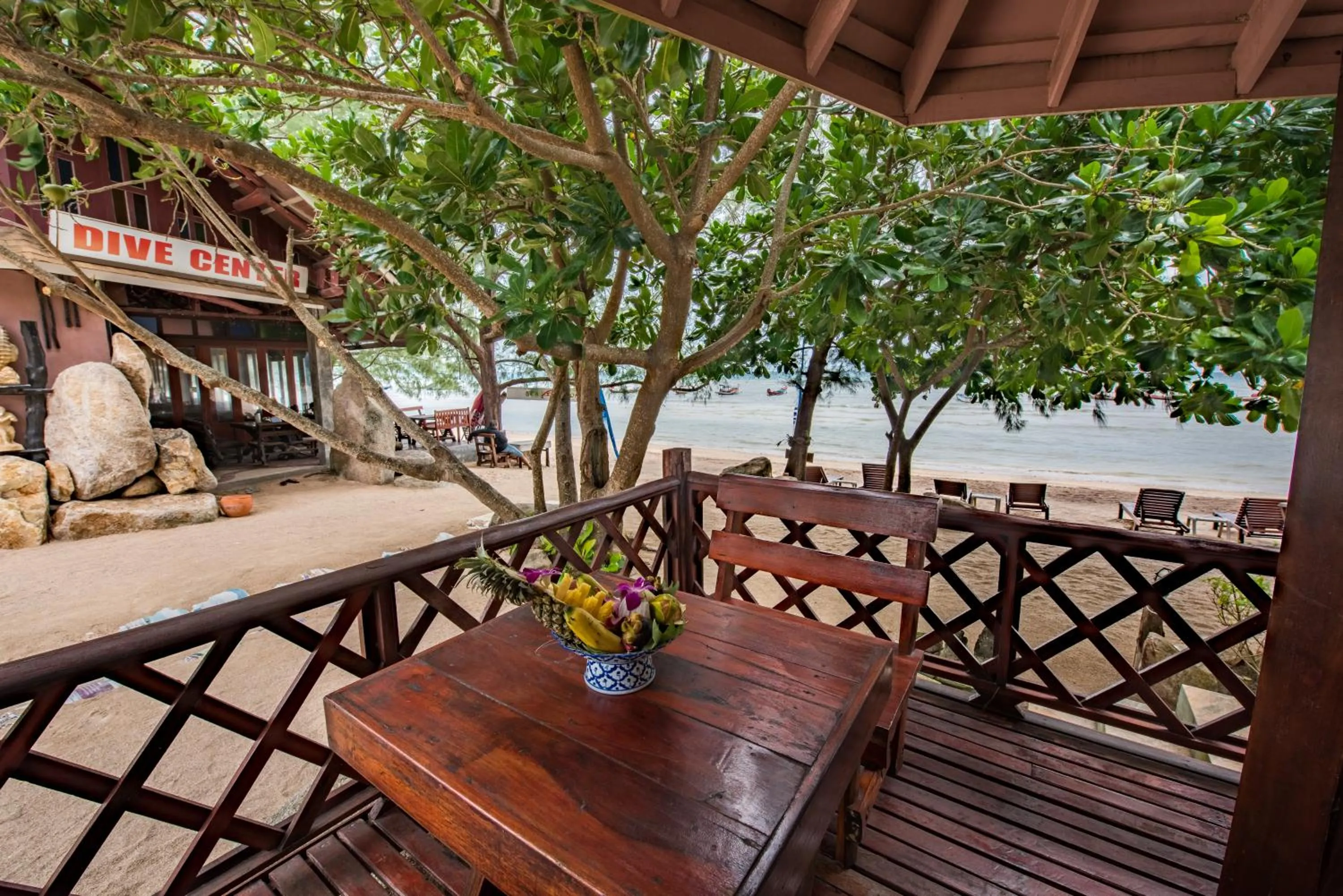 Deluxe Double or Twin Room with Sea View in Koh Tao Coral Grand Resort