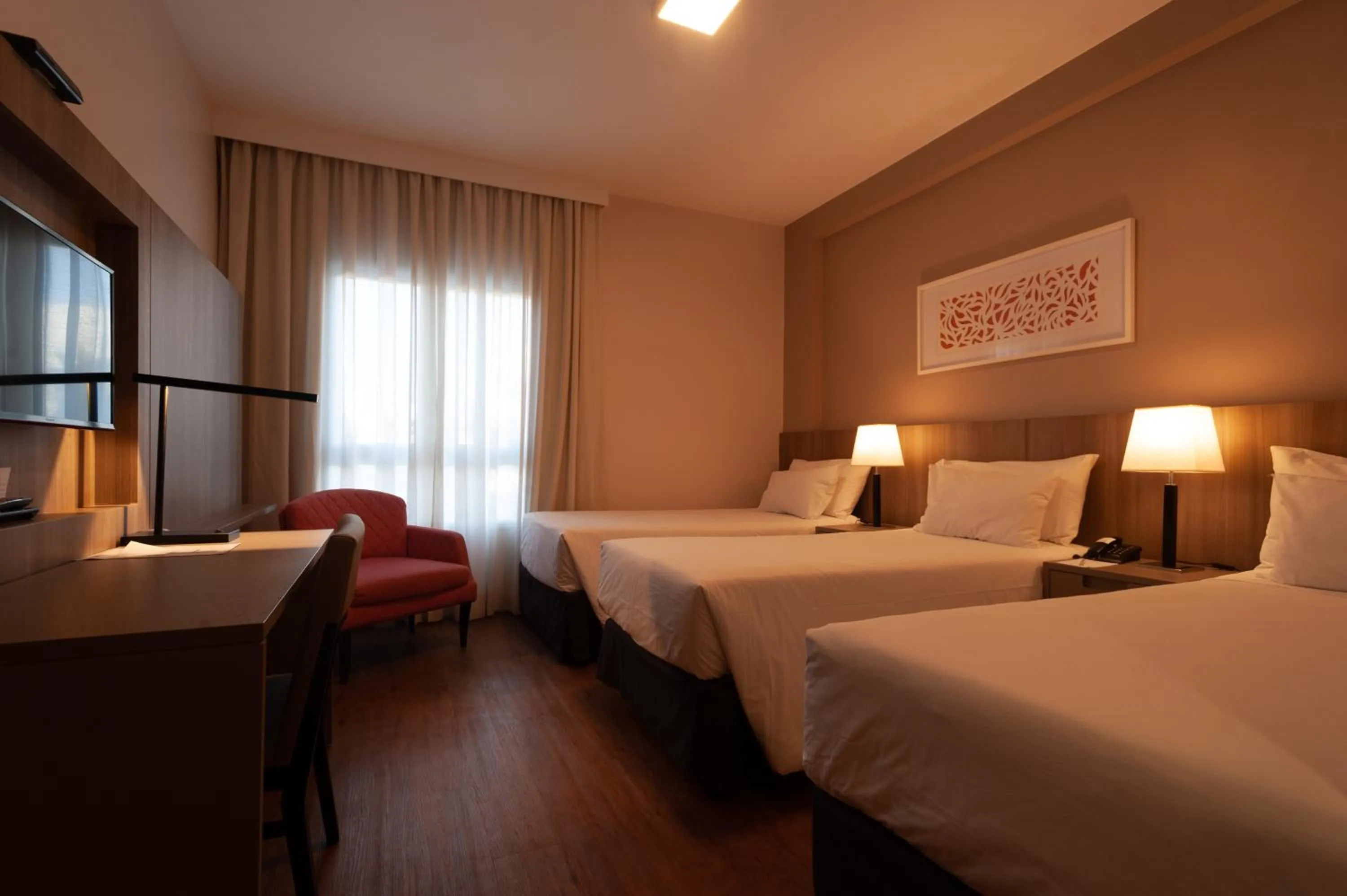 Superior Triple Room in Radisson Hotel Anápolis